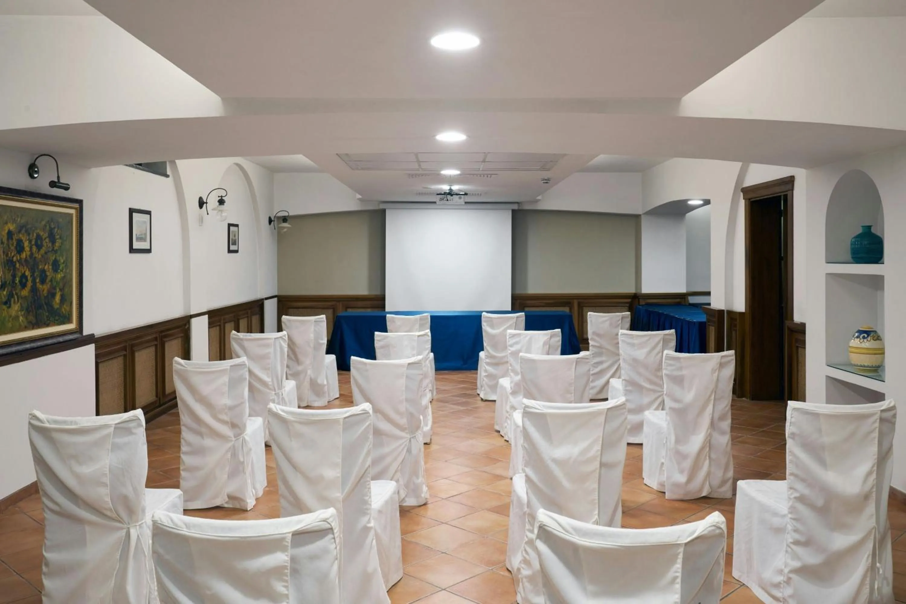 Meeting/conference room in Four Points Flex by Sheraton Naples Marigliano