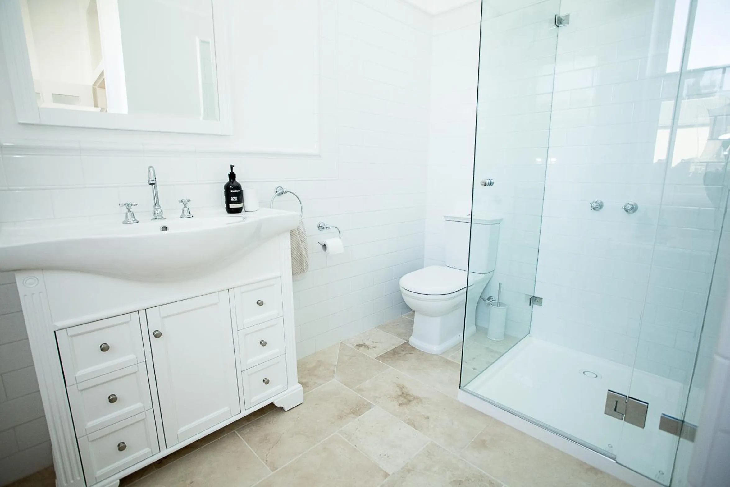 Shower in Old Market Inn