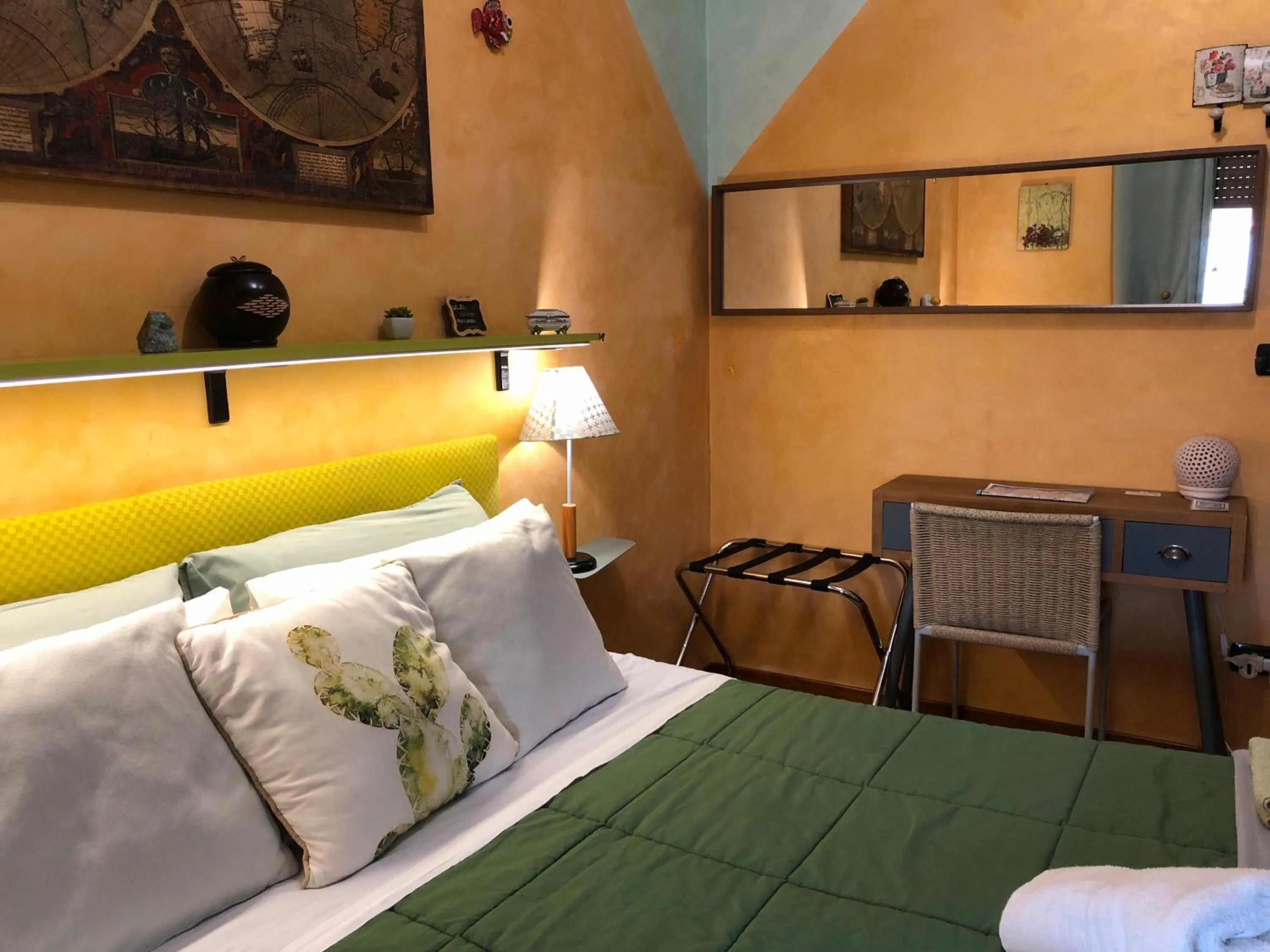 Decorative detail, Bed in Rizzi Marianna B&B