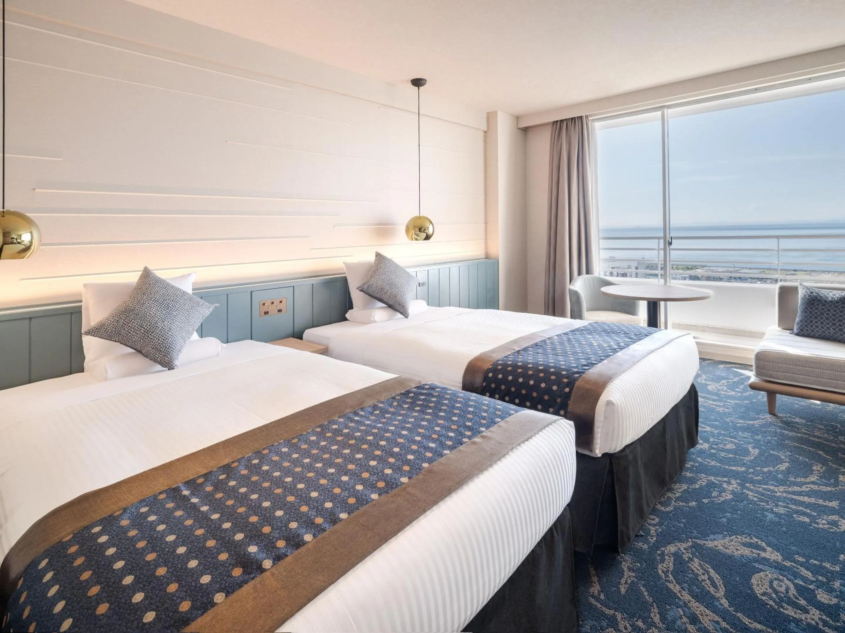 Photo of the whole room, Bed in KAMENOI HOTEL Awajishima