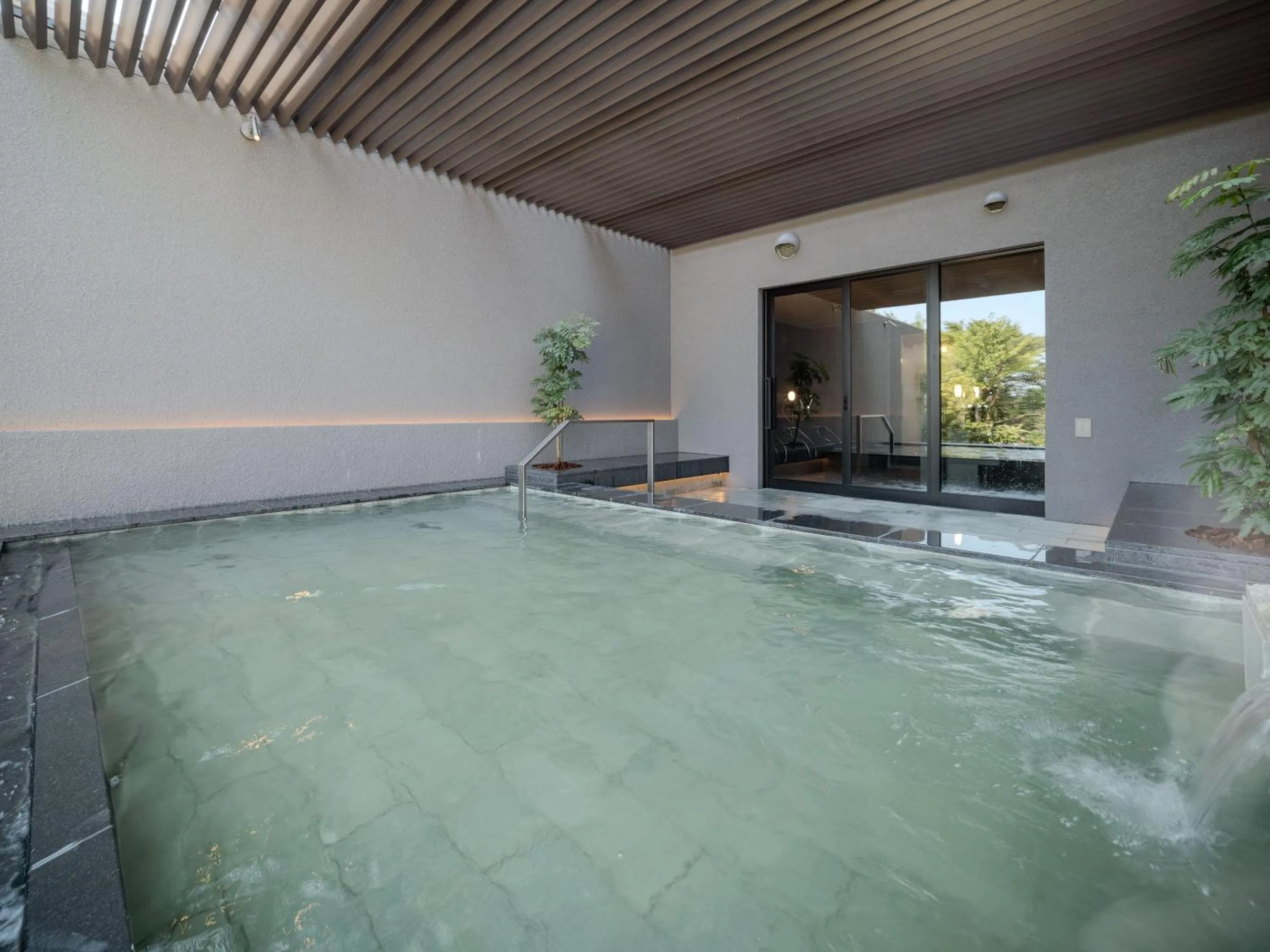 Hot Spring Bath in KAMENOI HOTEL Awajishima