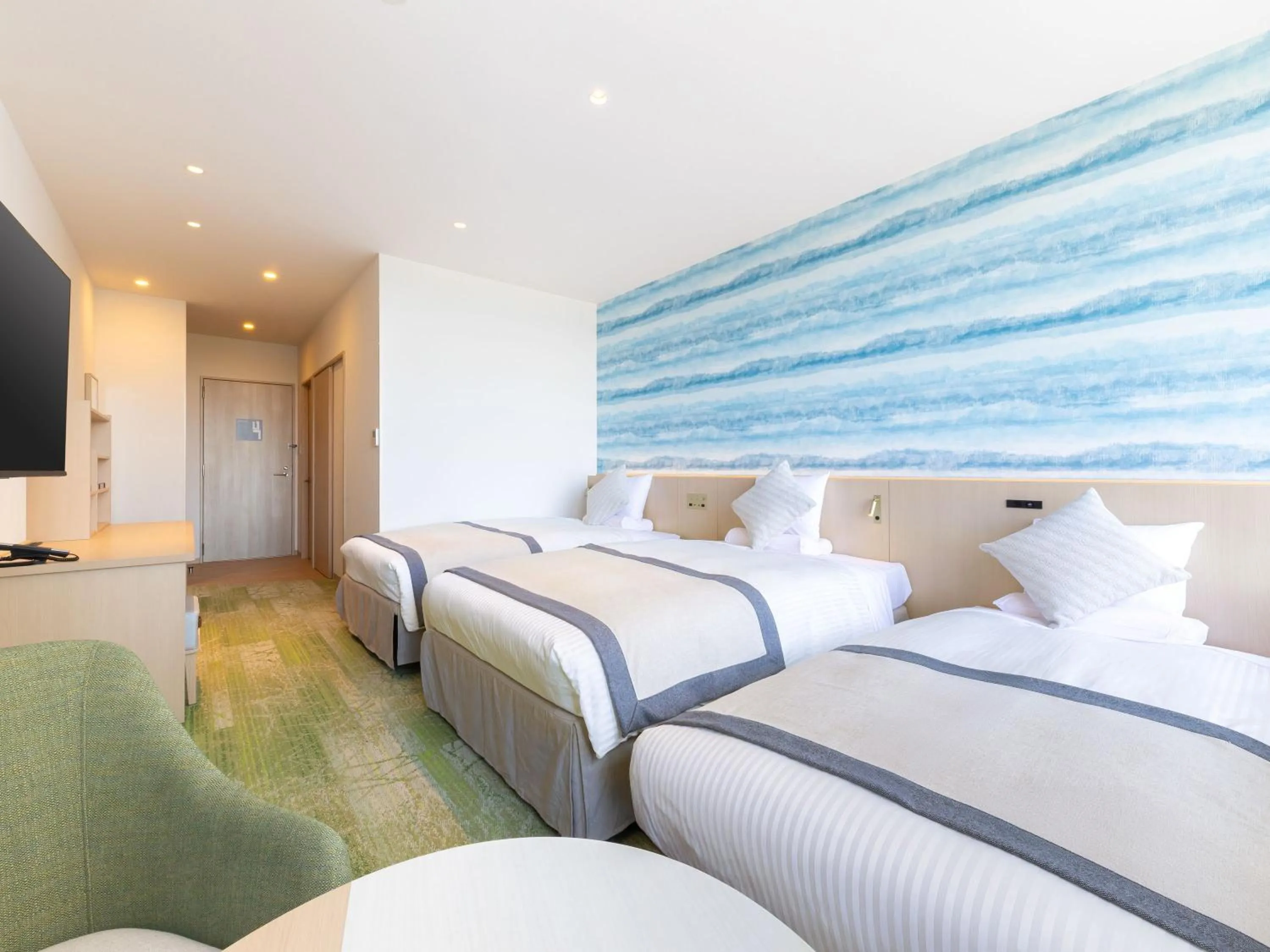 Photo of the whole room, Bed in KAMENOI HOTEL Yaizu