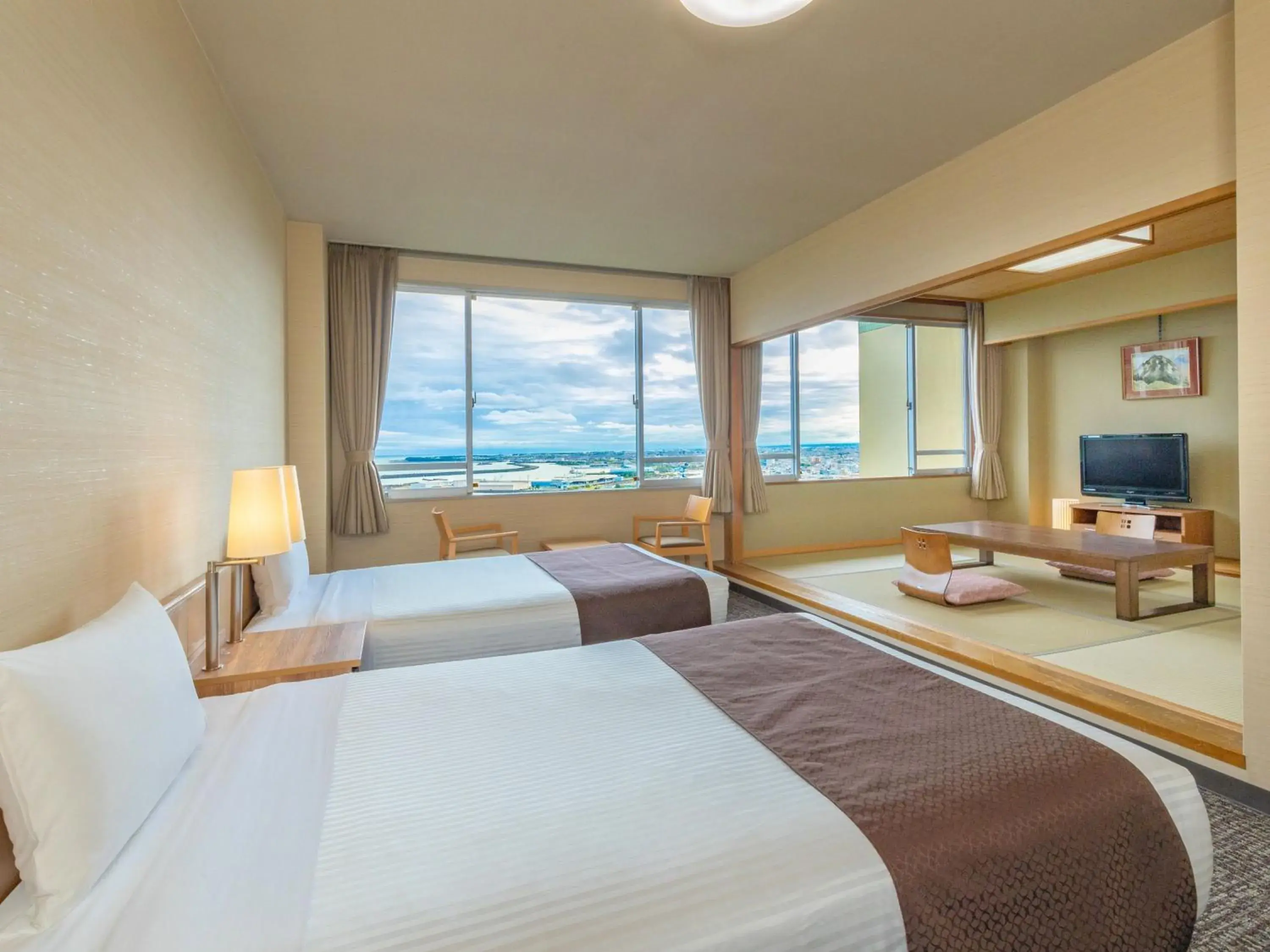 Ocean View Japanese-Western Room with private bathroom in KAMENOI HOTEL Yaizu Ocean View Japanese-Western Room with private bathroom in KAMENOI HOTEL Yaizu