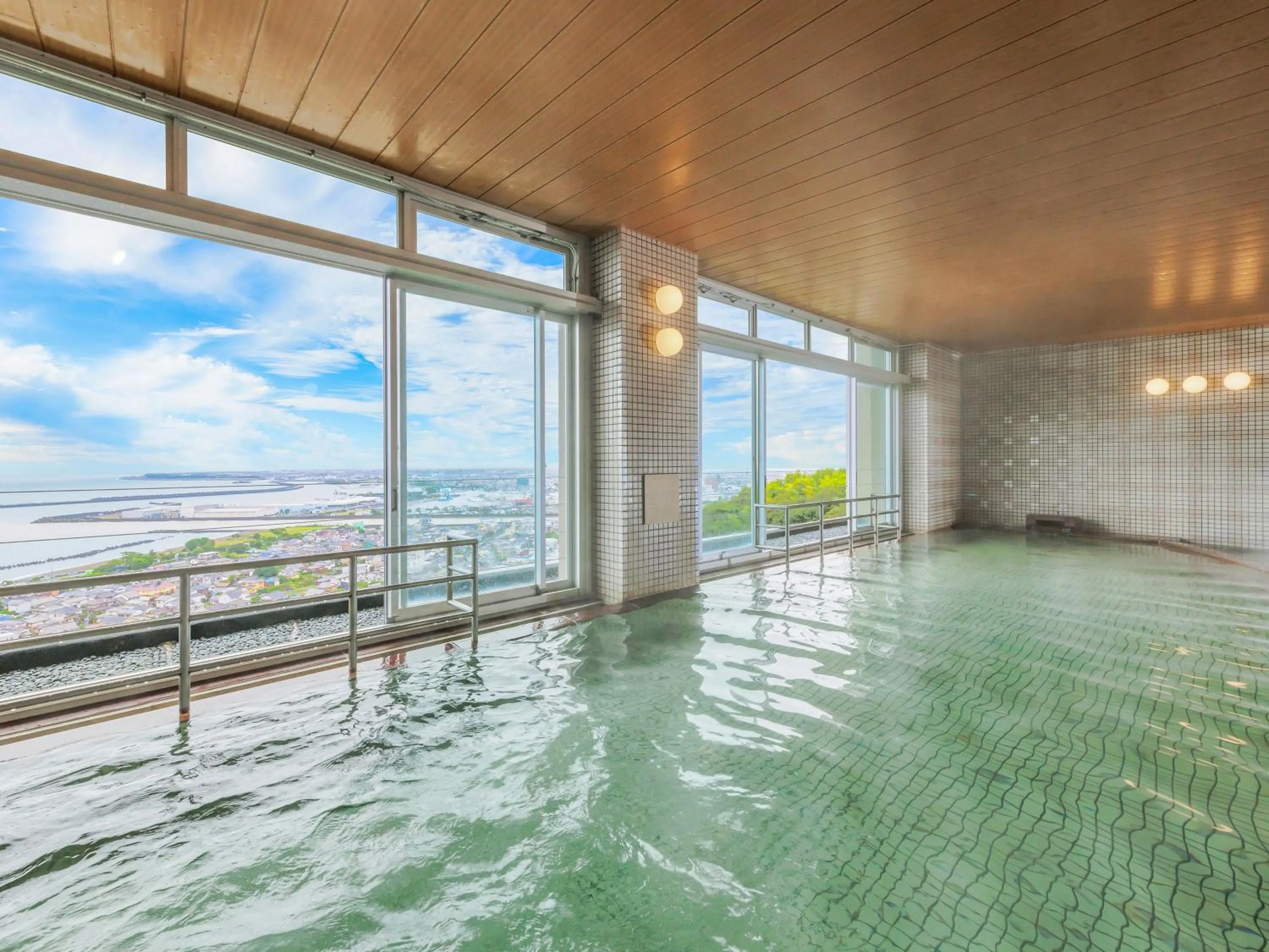 Hot Spring Bath in KAMENOI HOTEL Yaizu