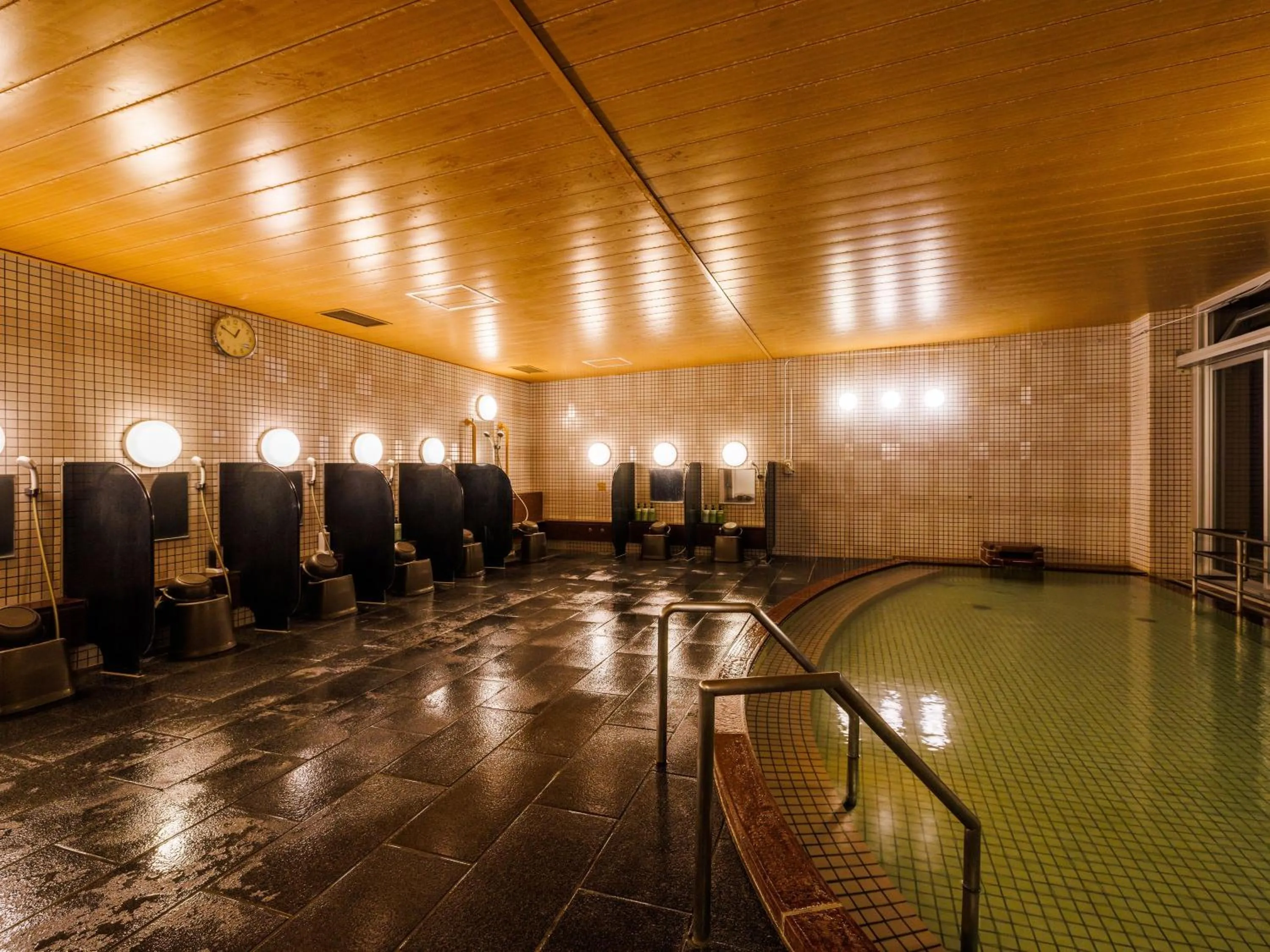 Hot Spring Bath in KAMENOI HOTEL Yaizu