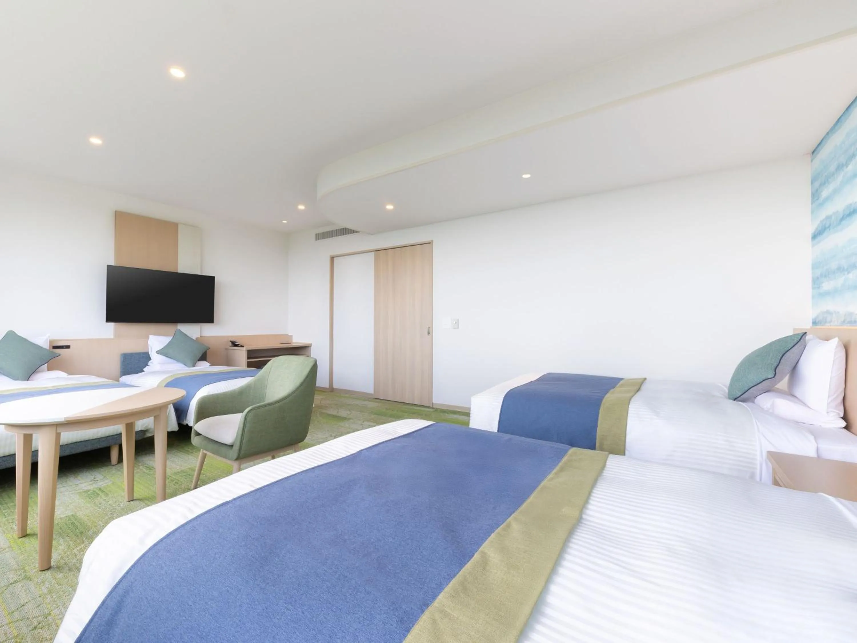 Photo of the whole room, Bed in KAMENOI HOTEL Yaizu