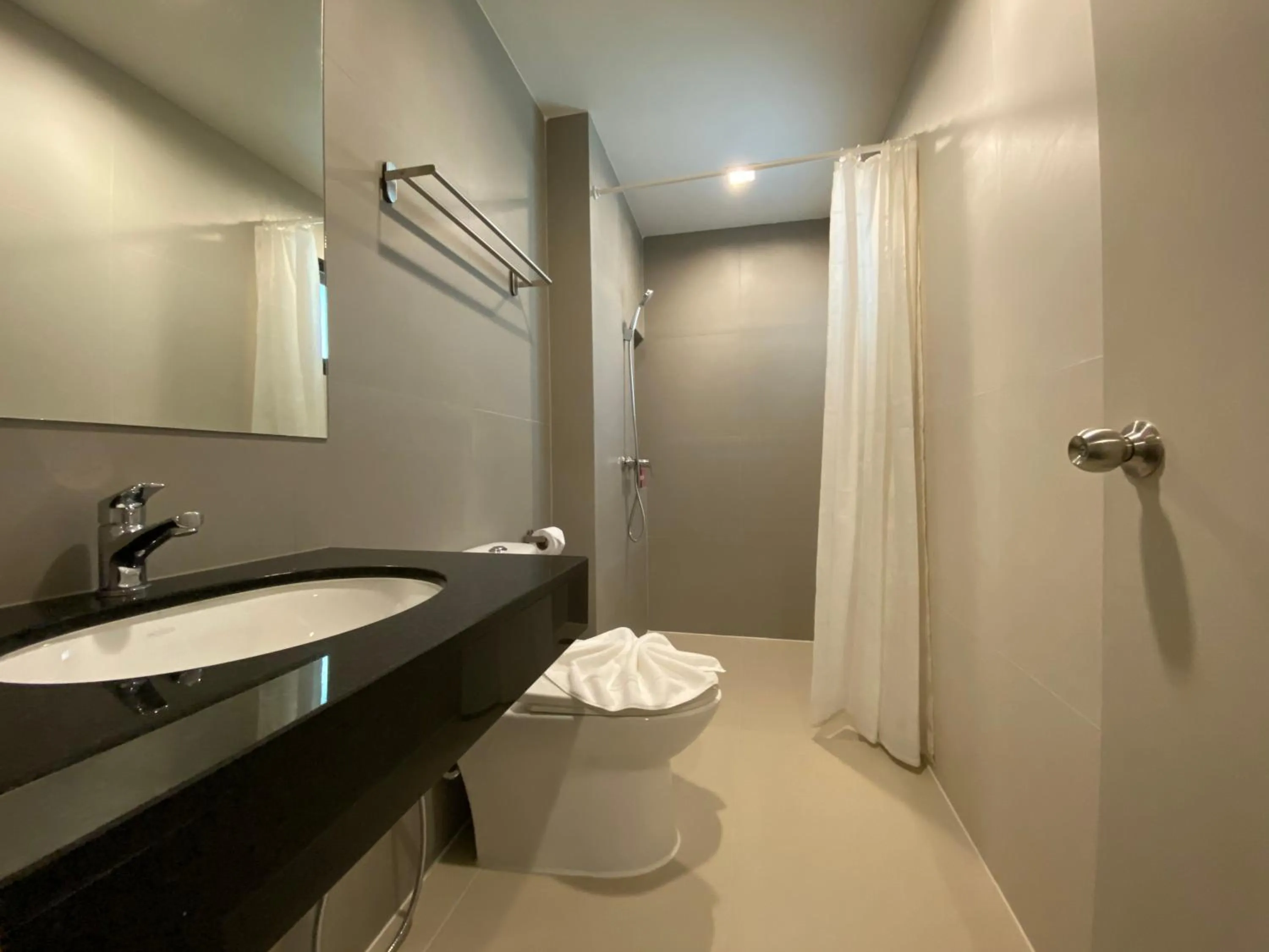 Shower in Maleesa Place Hua Hin