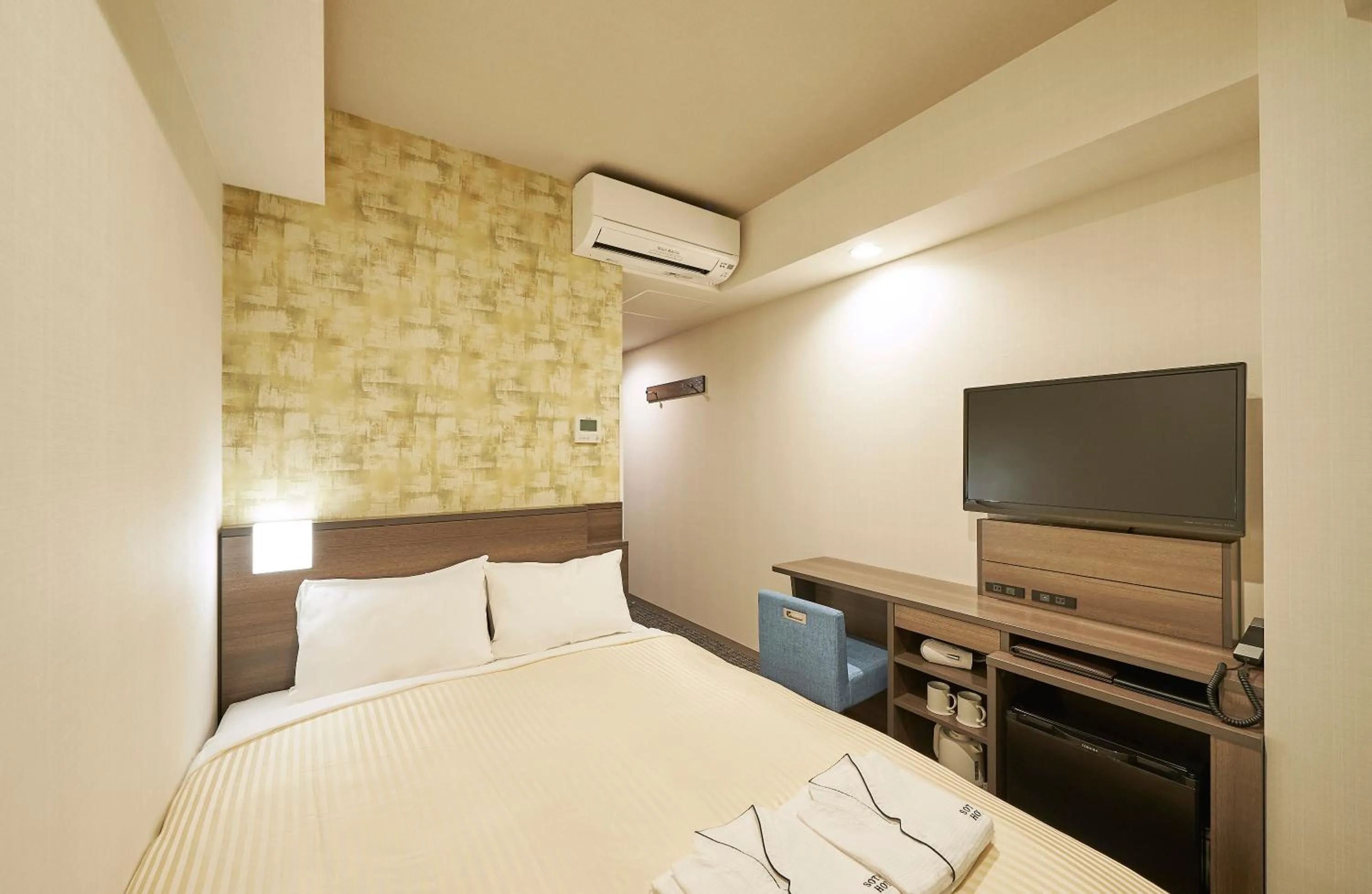 Bed in Sotetsu Fresa Inn Nagoya Sakuradoriguchi