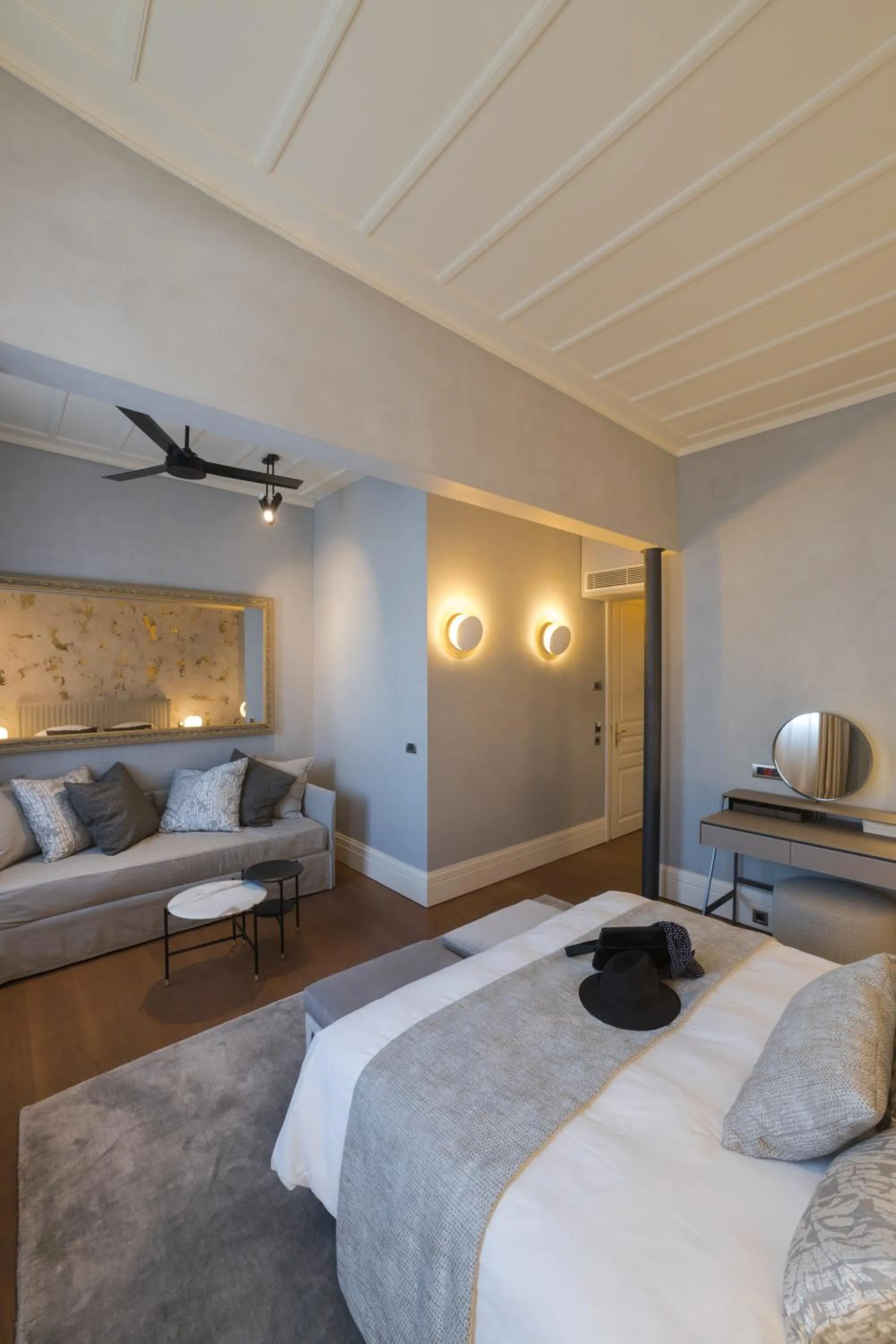 Bed in Castellano Hotel & Suites