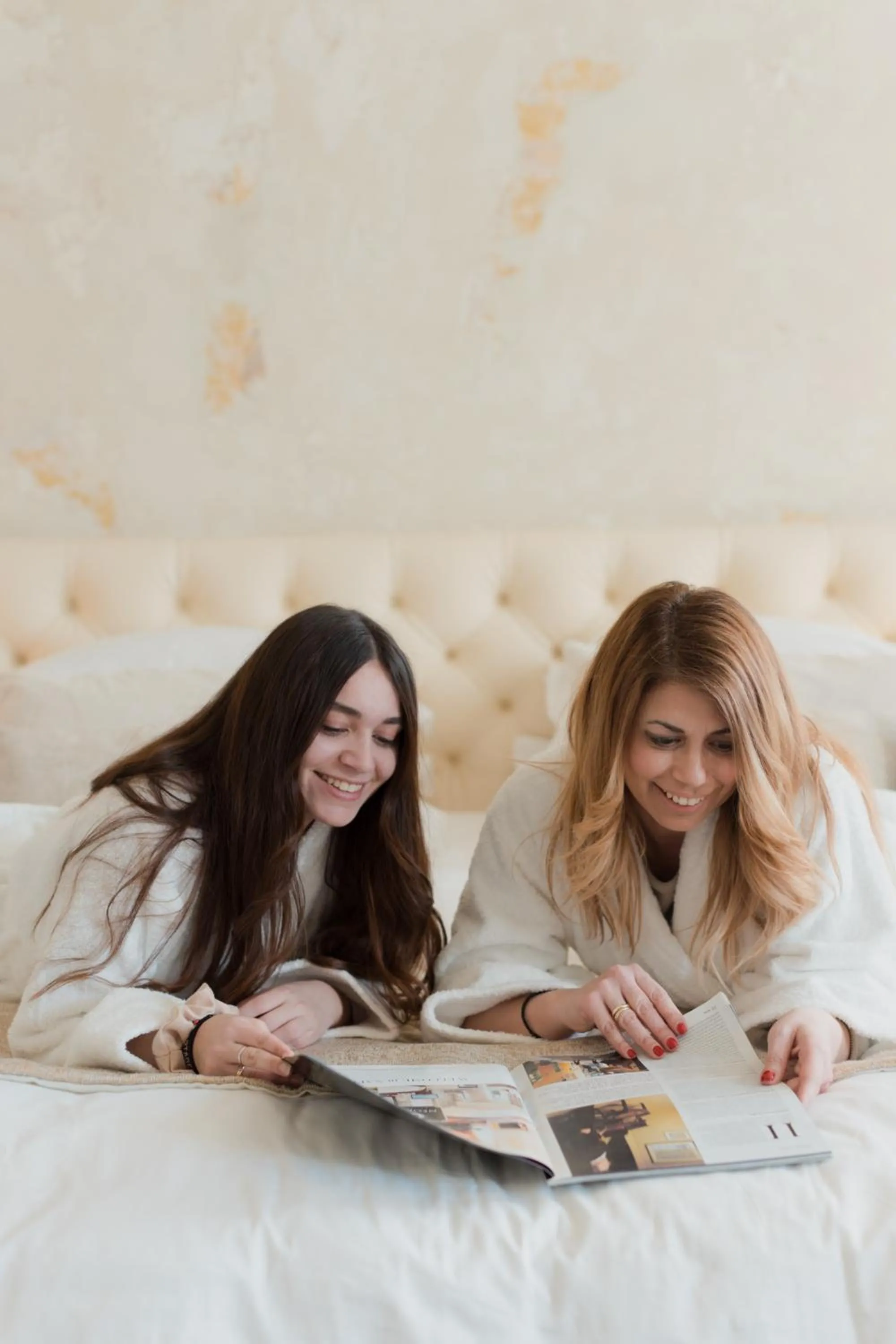 People, Bed in Castellano Hotel & Suites