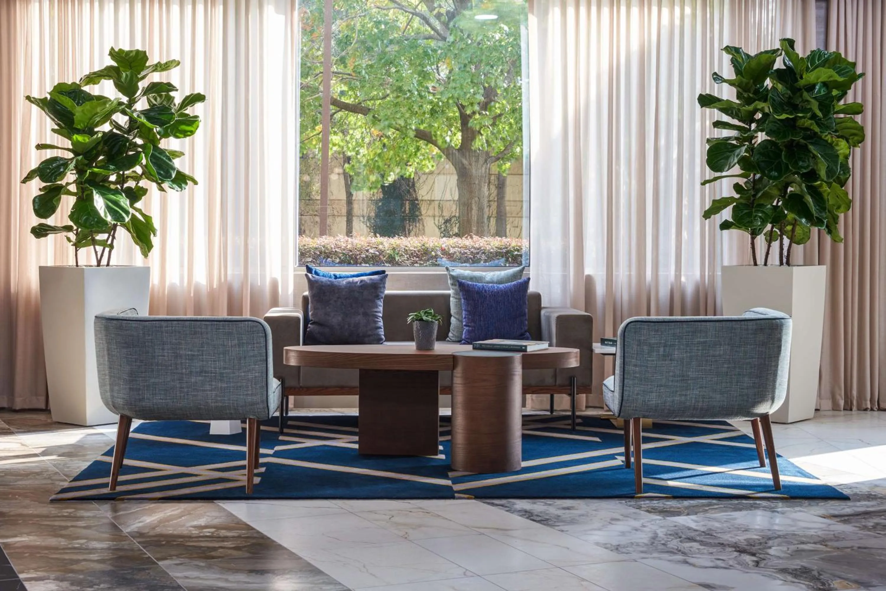Lobby or reception in The Chifley Houston, Tapestry Collection by Hilton