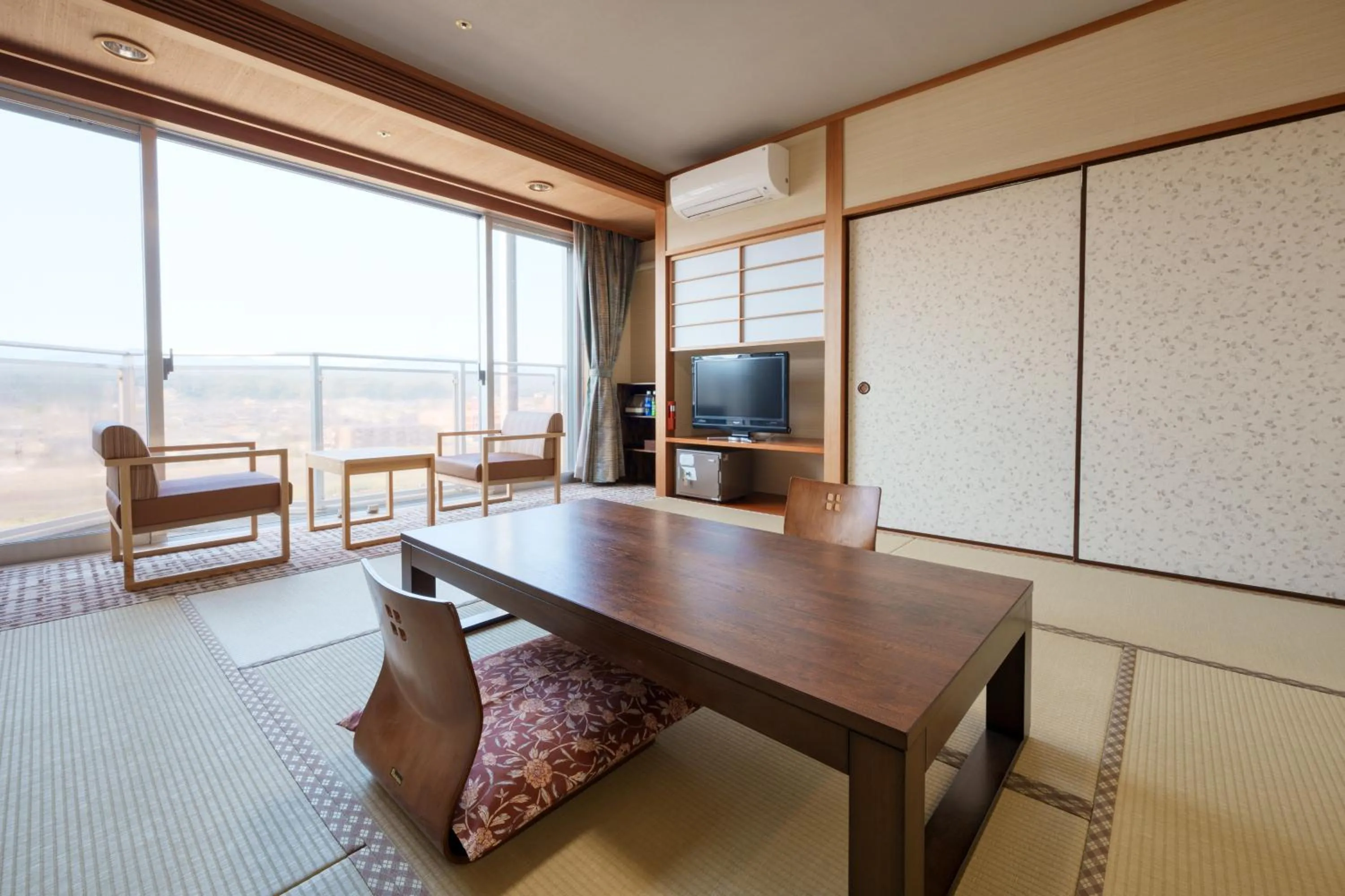 Photo of the whole room in Hita Tenryosui no Yado