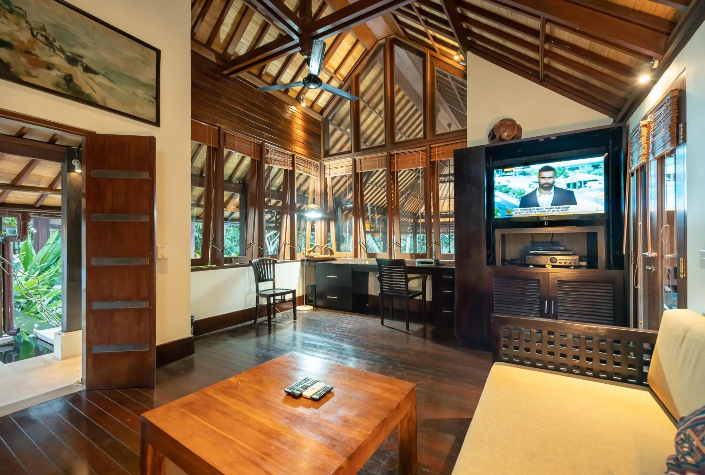 TV and multimedia in Villa Vajra