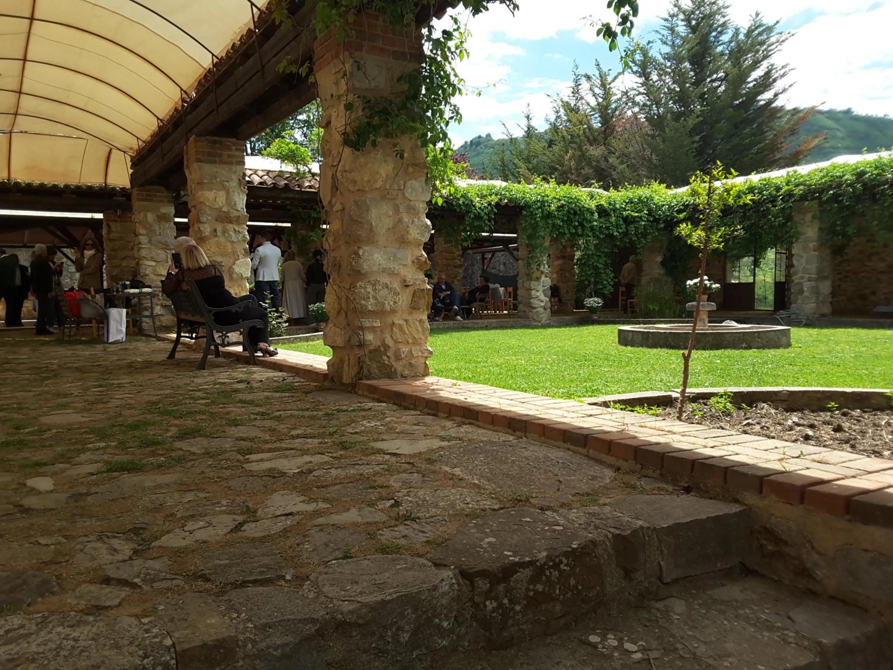 Patio in Giardino Donna Lavia