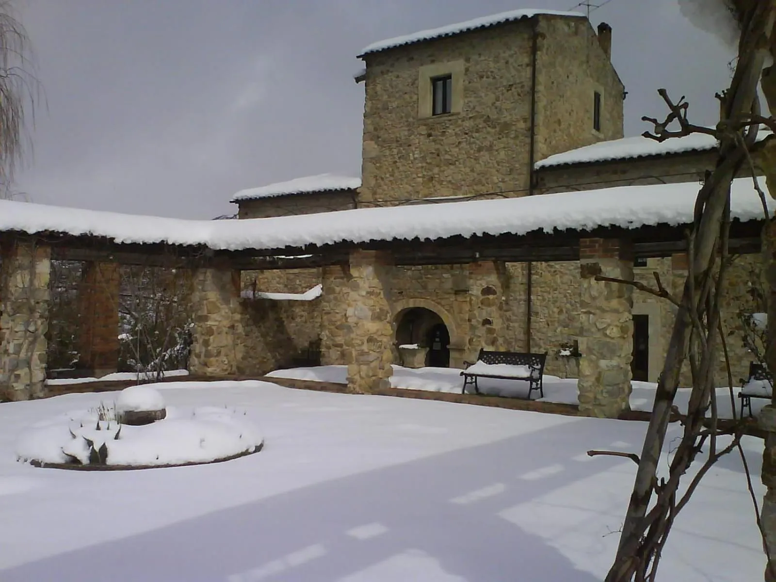 Property building in Giardino Donna Lavia