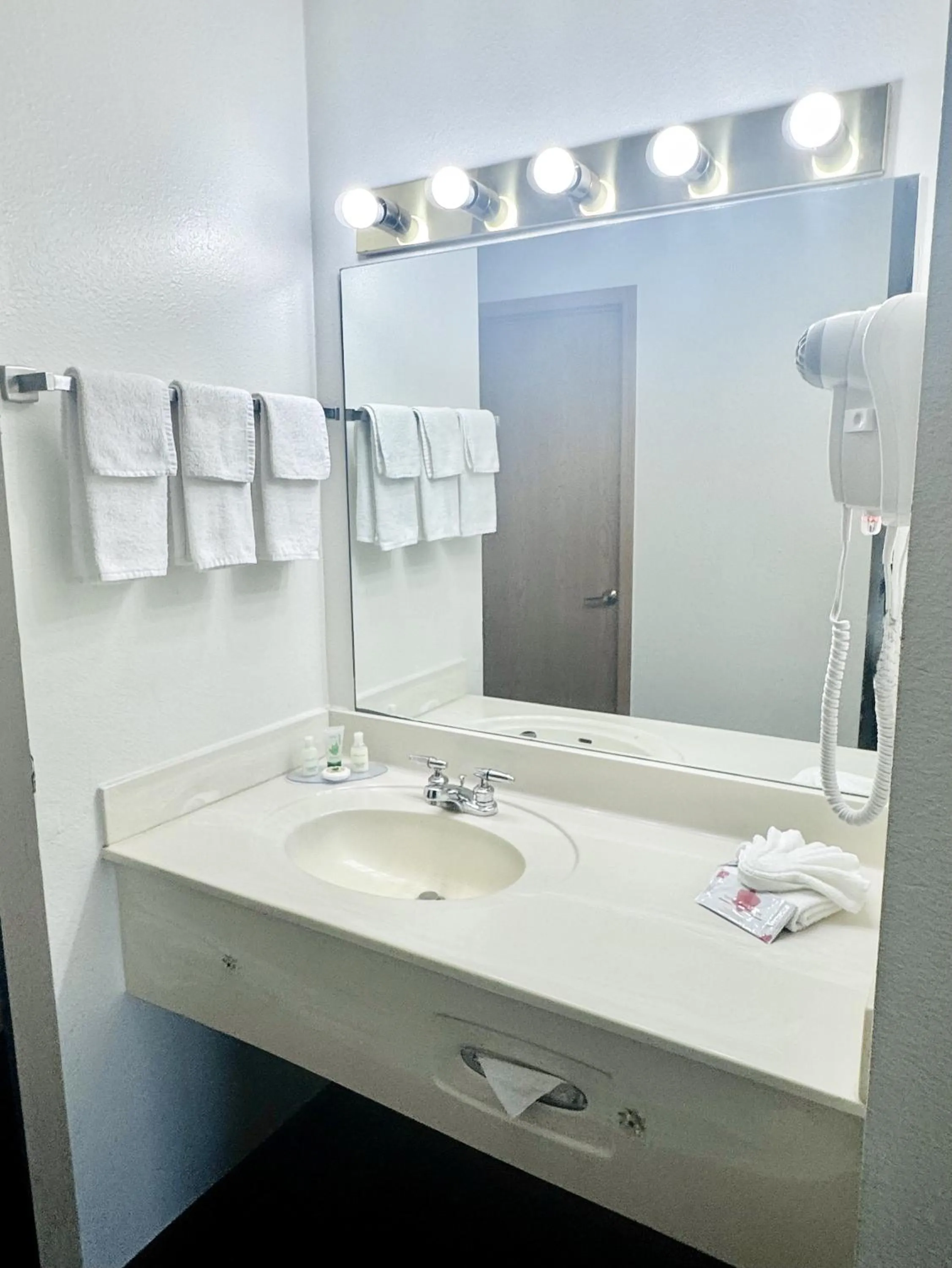 Bathroom in Scenic Hills Inn