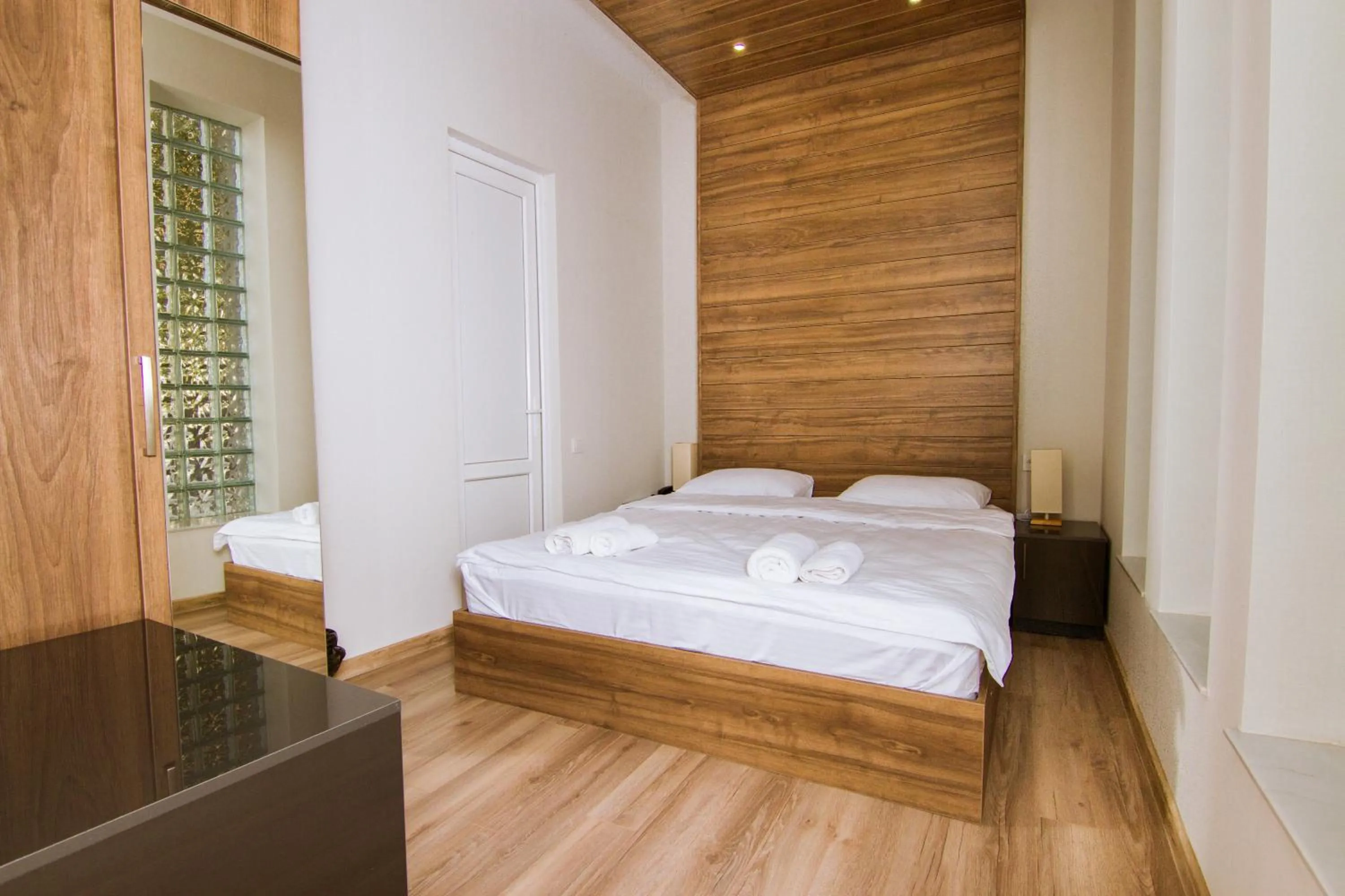 Bedroom, Bed in Victoria Inn Tbilisi