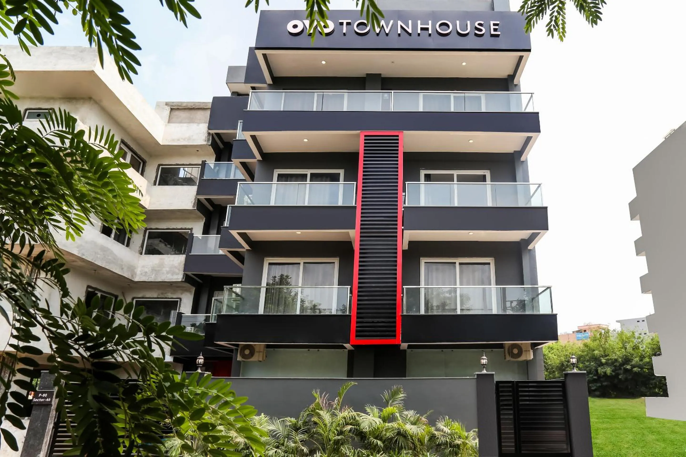 Facade/entrance in Super Townhouse 158 Near Netaji Subhash Marg Near Appu Ghar