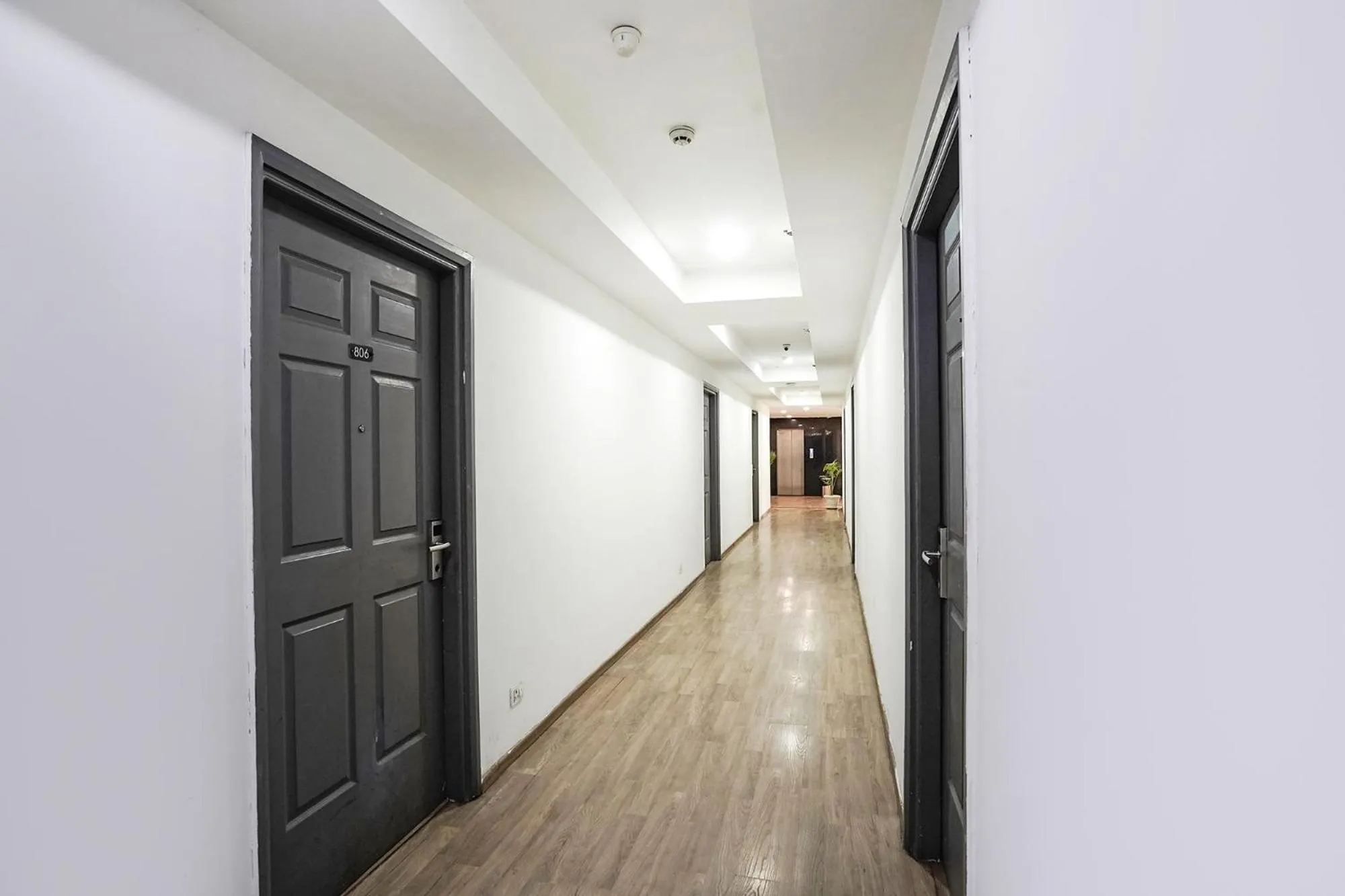 Lobby or reception in FabHotel Prime Cloud 9 Delhi NCR