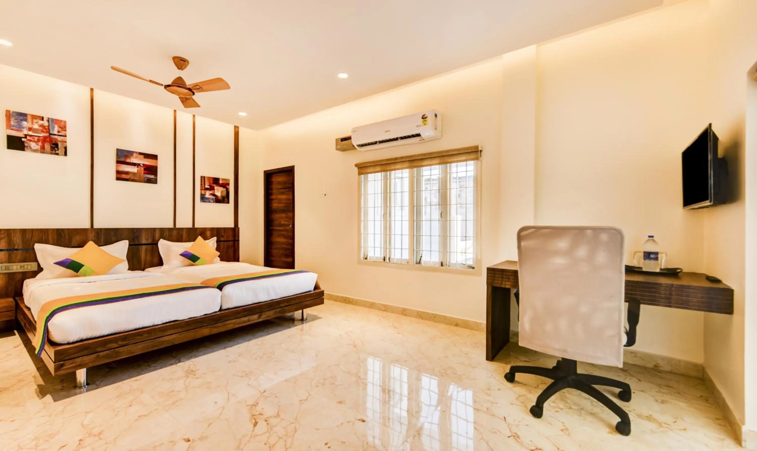 Bedroom, Bed in Itsy Hotels Mirra