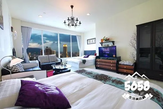 Photo of the whole room, Bed in 85 Cape Inn