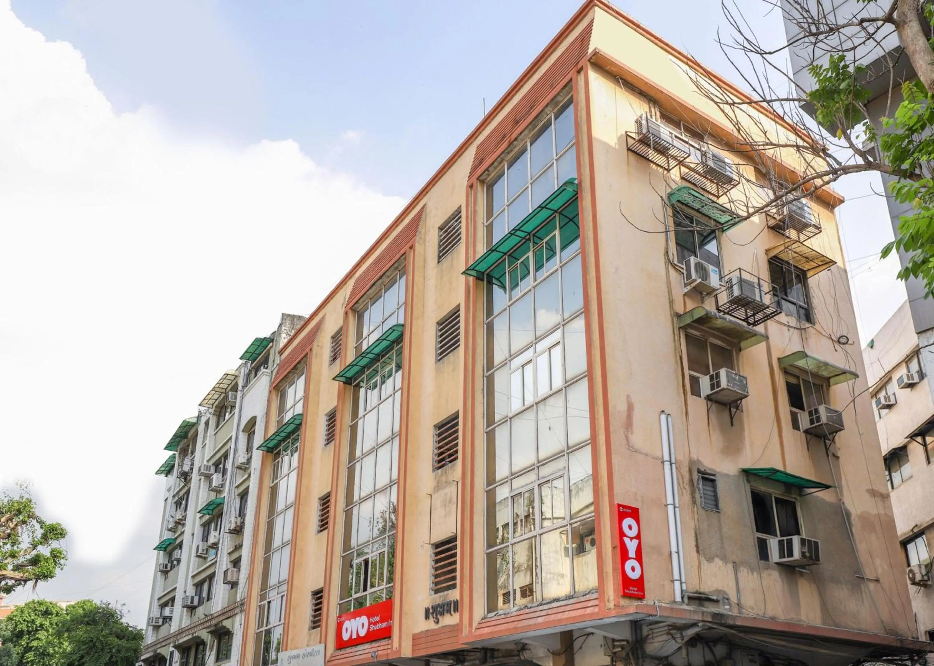 Facade/entrance in Hotel O Shubham Inn