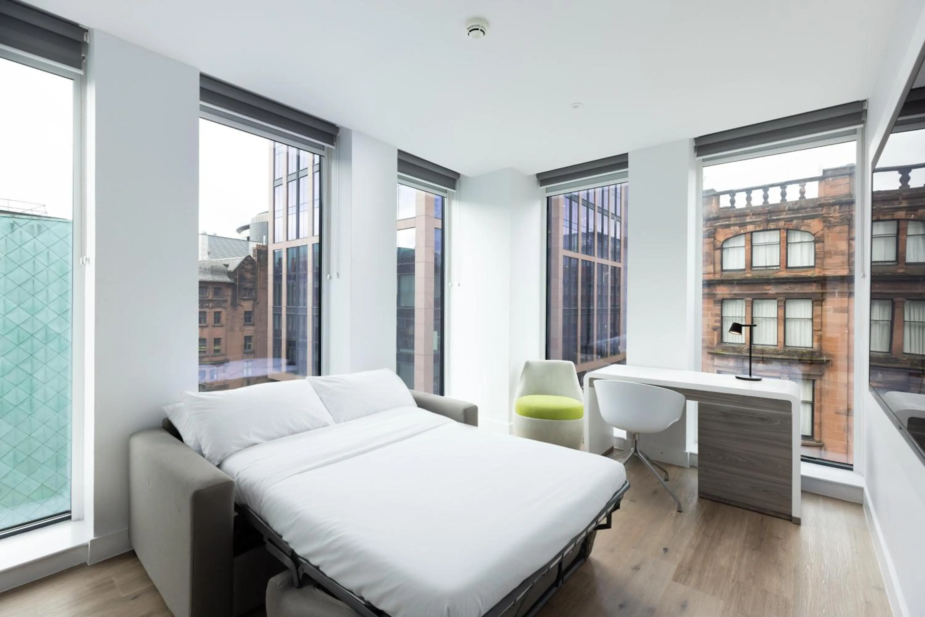 Bedroom, Bed in YOTEL Glasgow