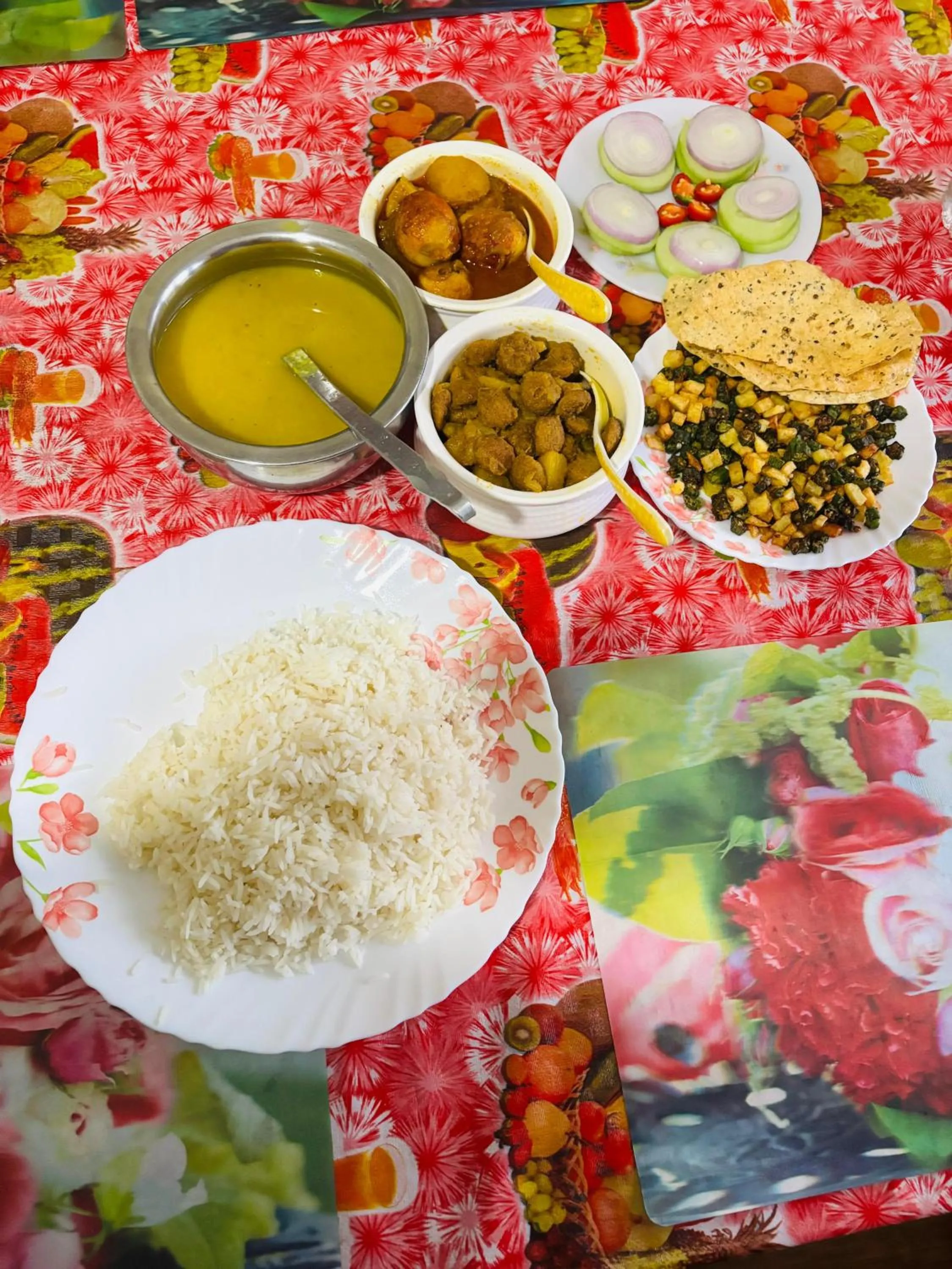 Food and drinks in Sandeep Homestay