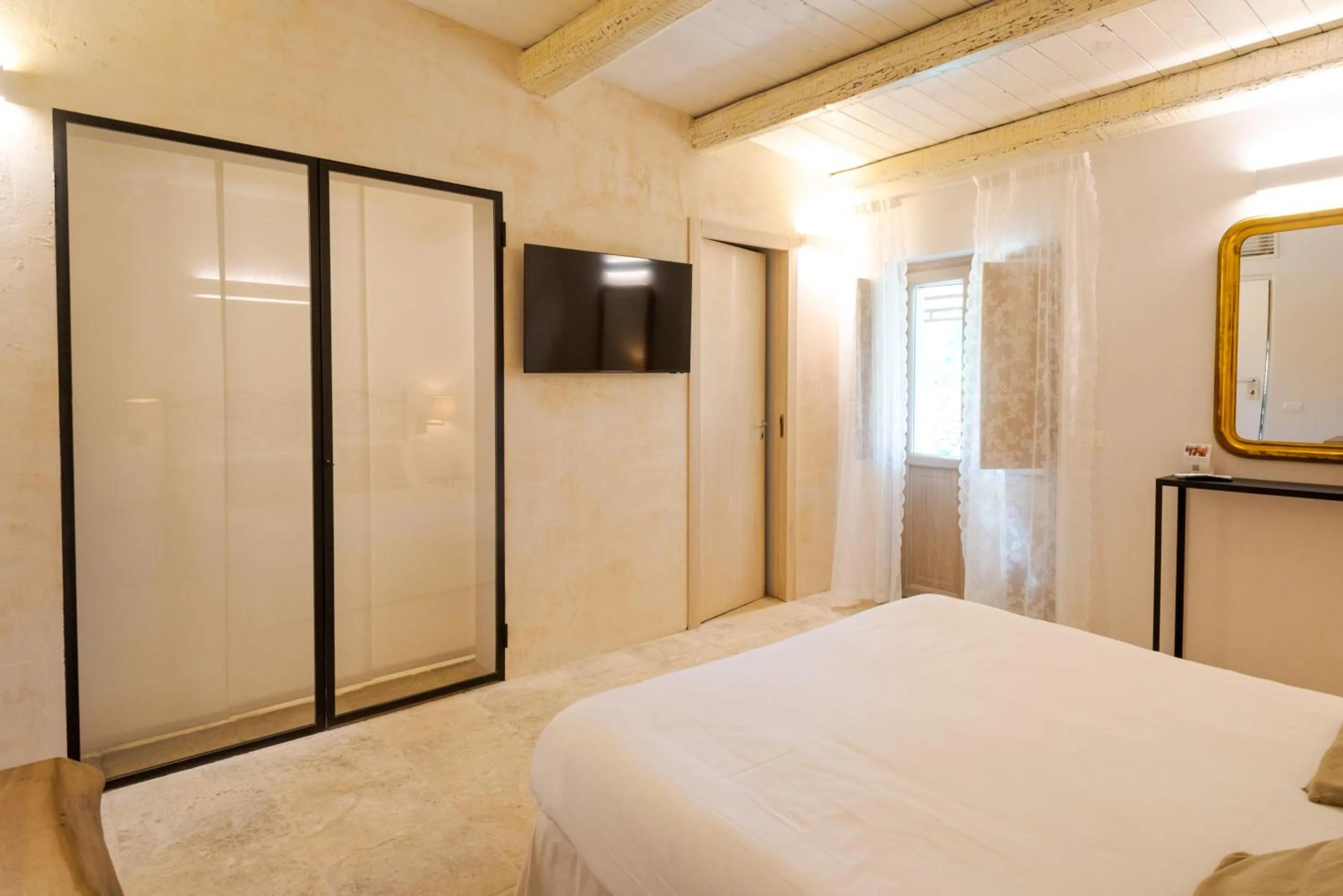 Bathroom, Bed in Baglio Siciliamo Country House