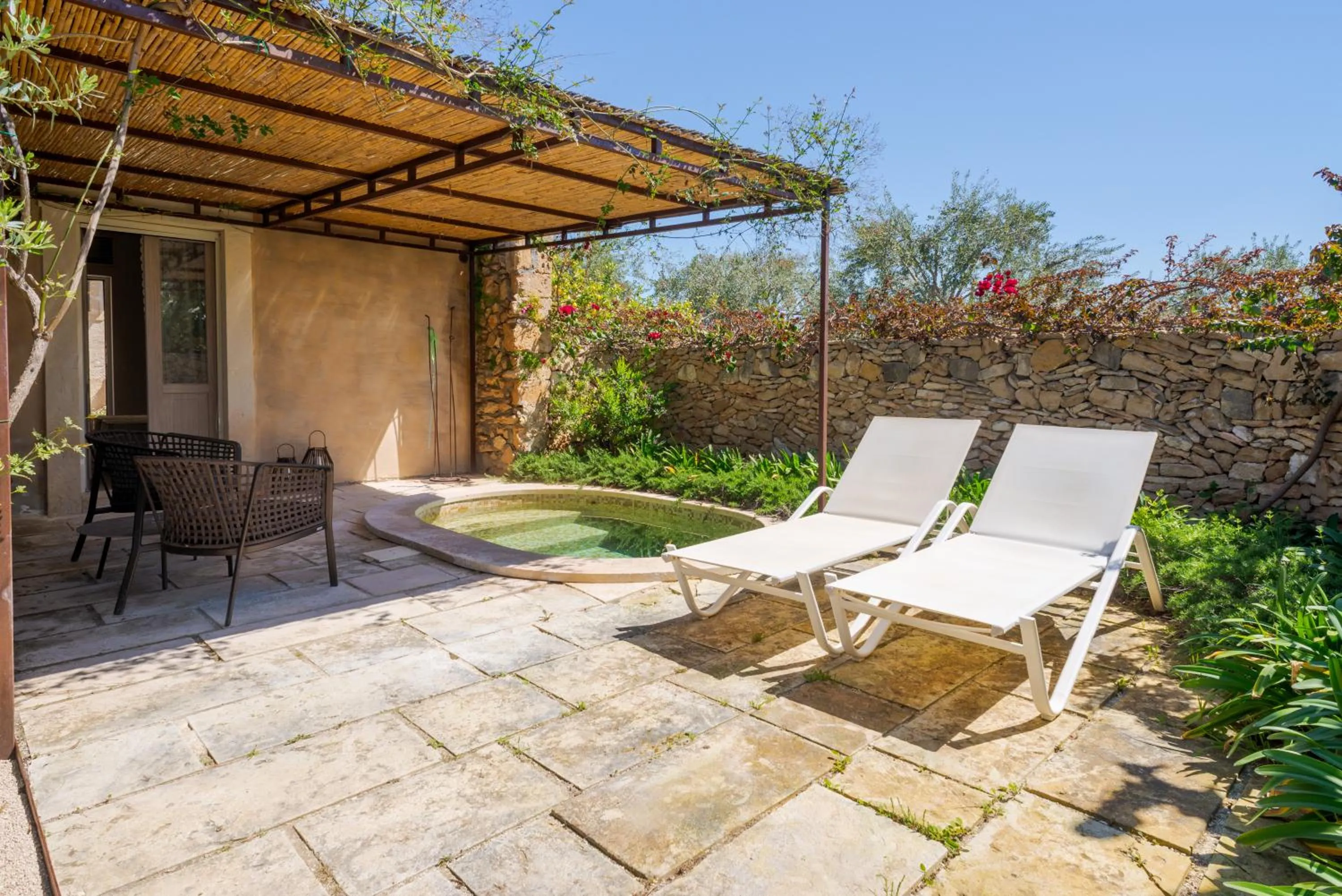 Patio in Baglio Siciliamo Country House