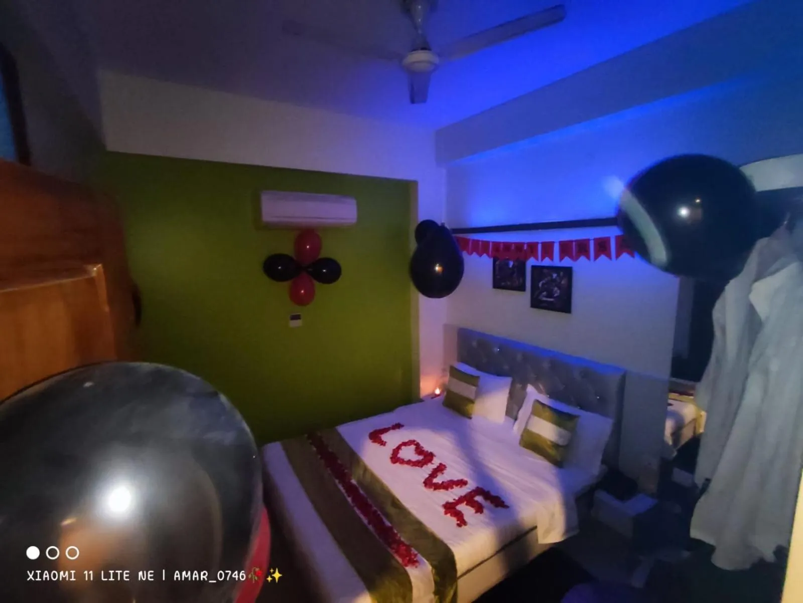 Bed in Hotel Prabhat