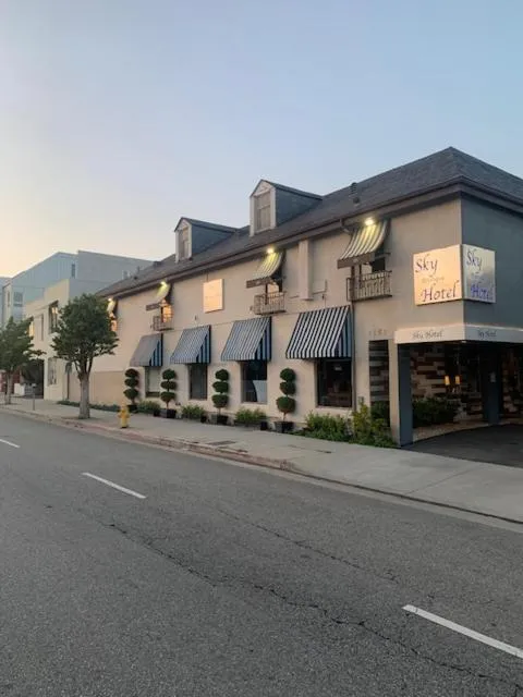 Property building in L.A. Sky Boutique Hotel