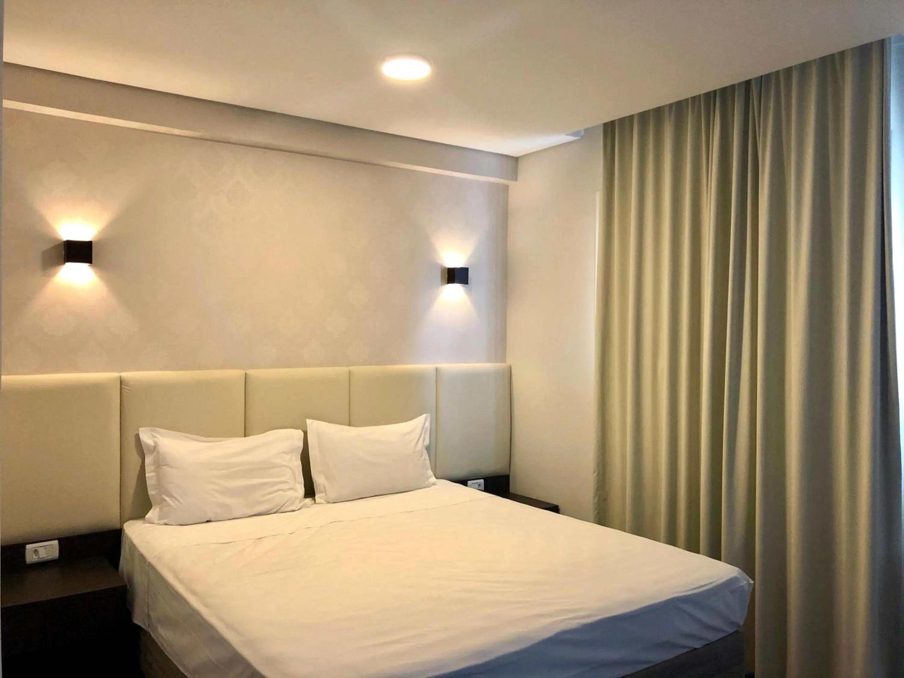 Bedroom, Bed in Colina Lagos Hotel