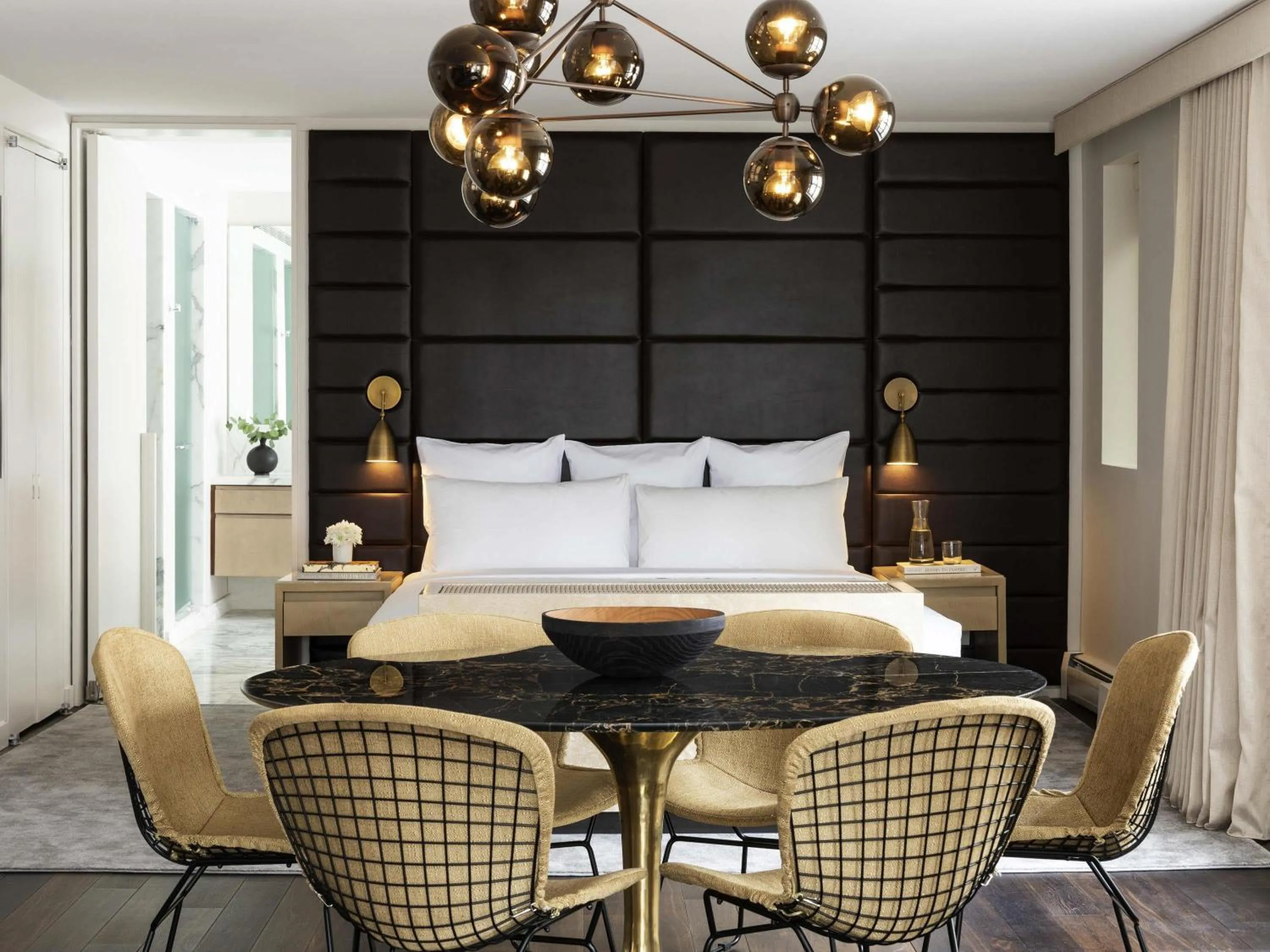 Bedroom in 21c Museum Hotel Chicago