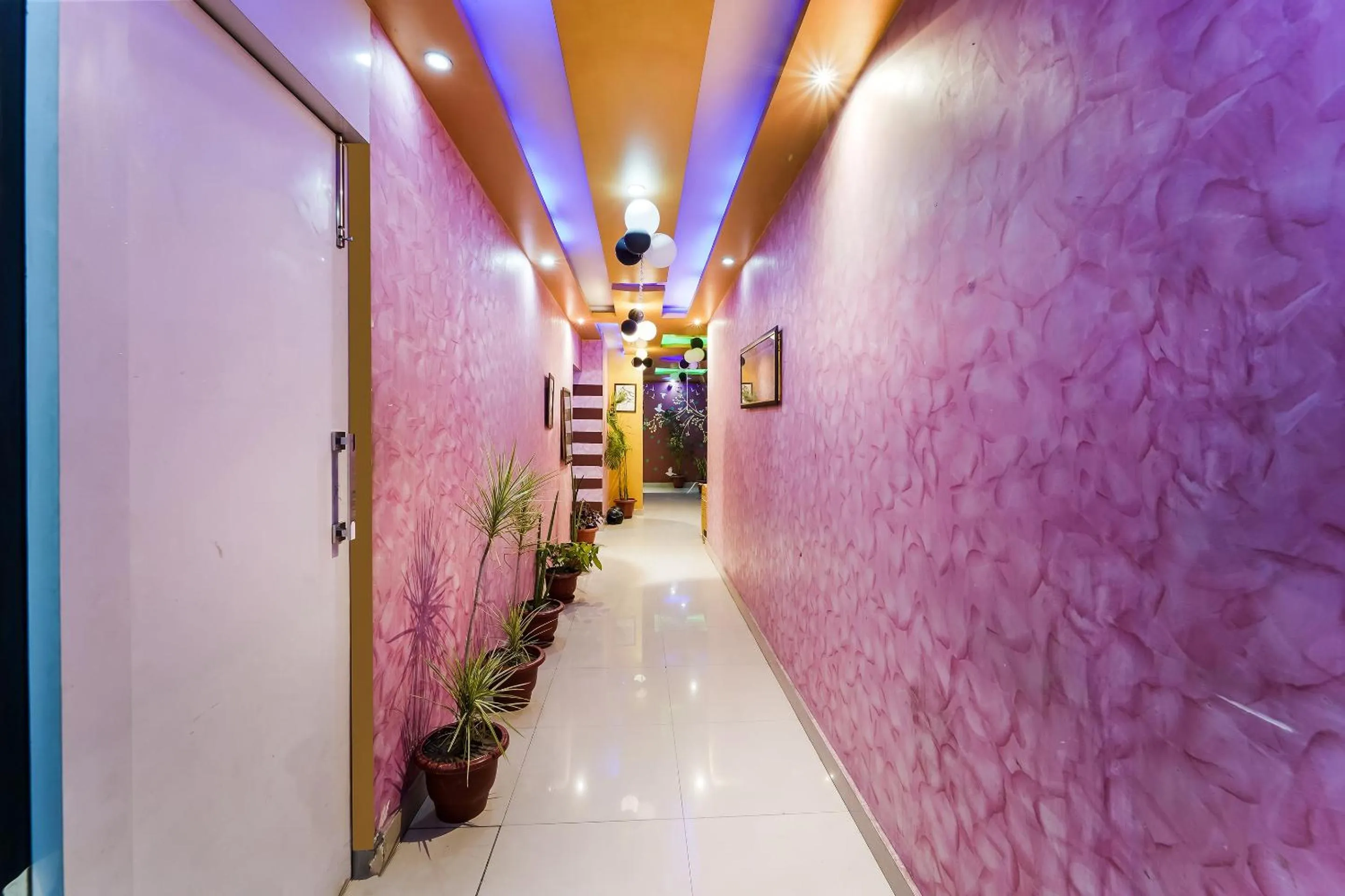 Lobby or reception in Hotel O Landlord