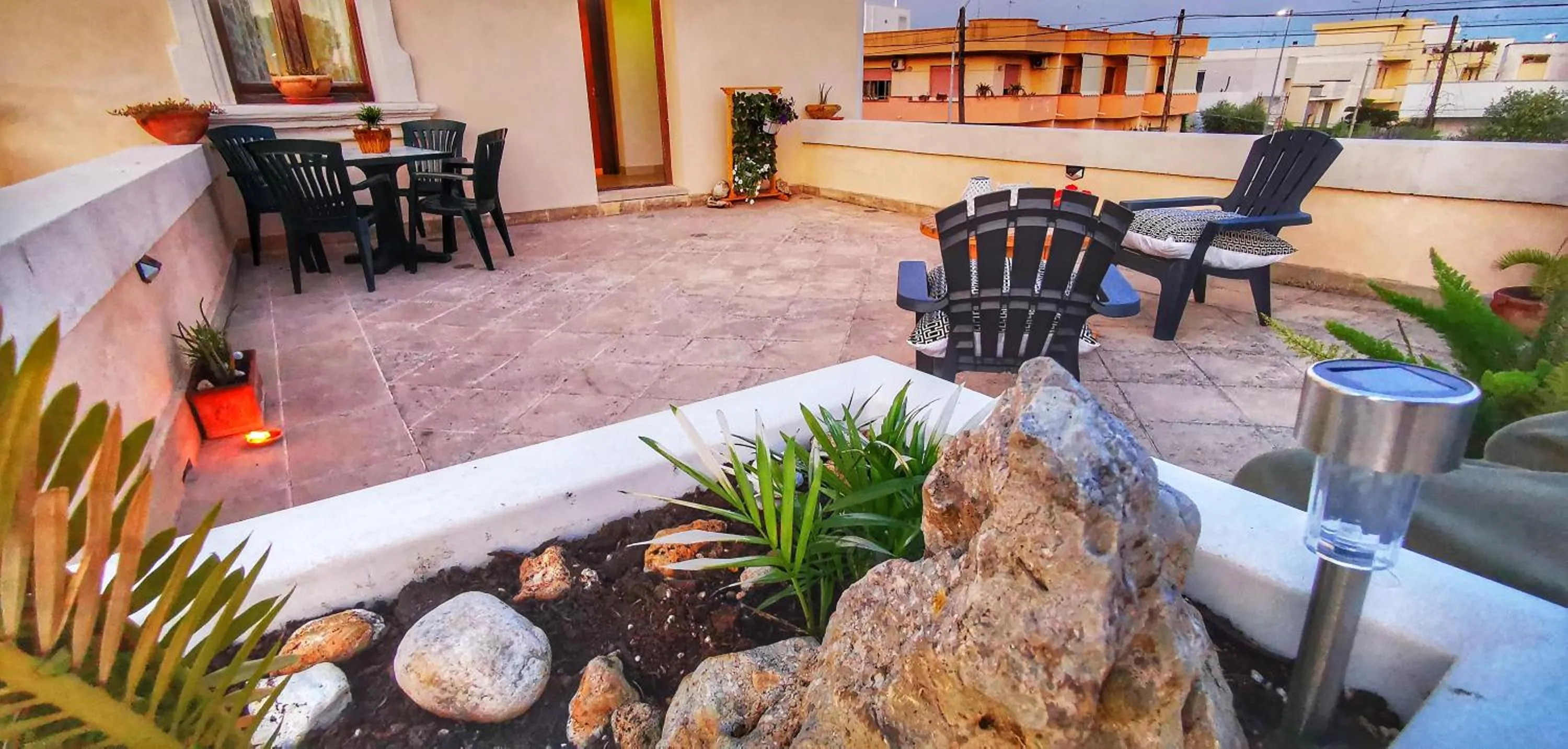 Comfort Double Room with Terrace in Casina Raho B&B