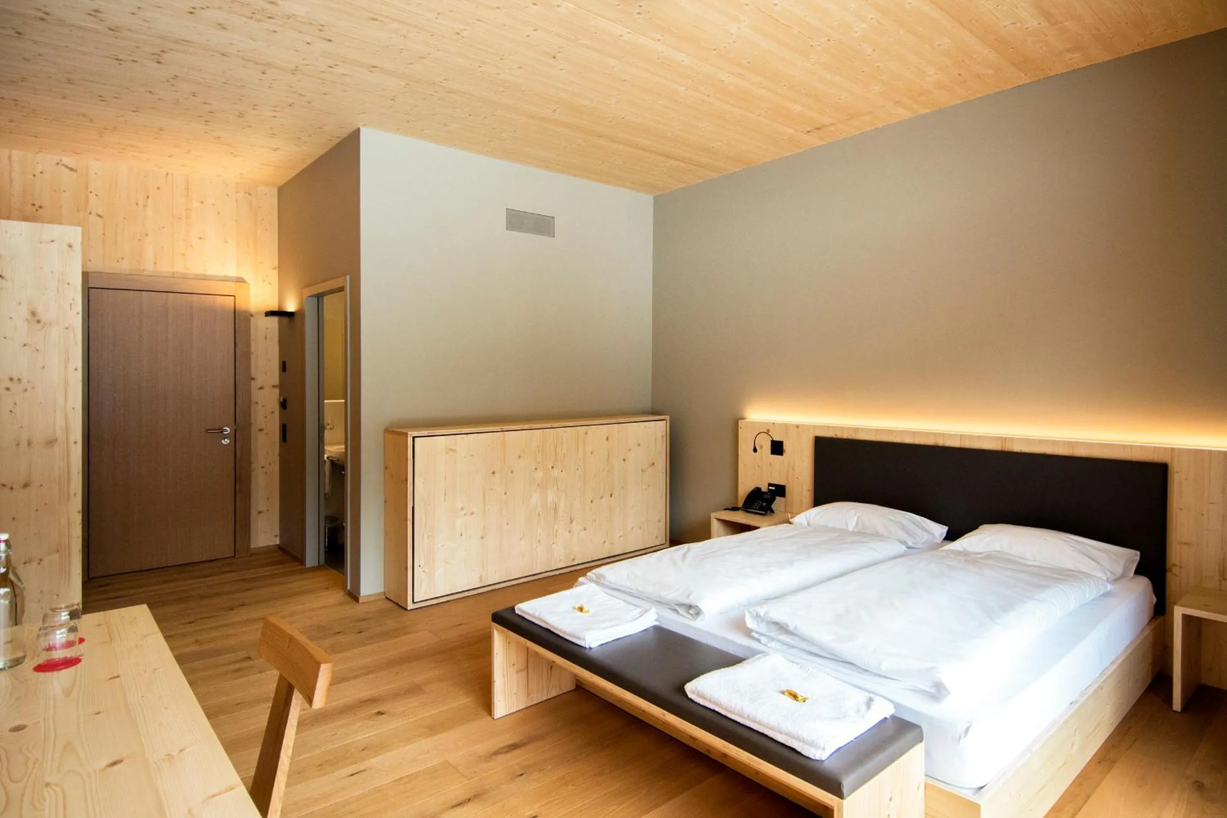 Bedroom, Bed in Campra Alpine Lodge & Spa