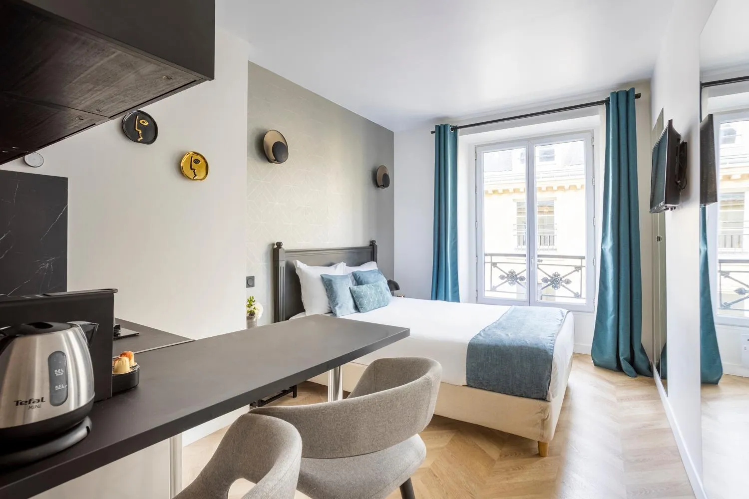 Bed in Best Stay Jeuneurs