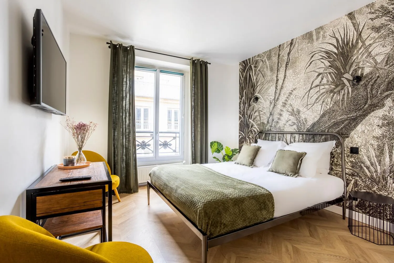 Bed in Best Stay Jeuneurs