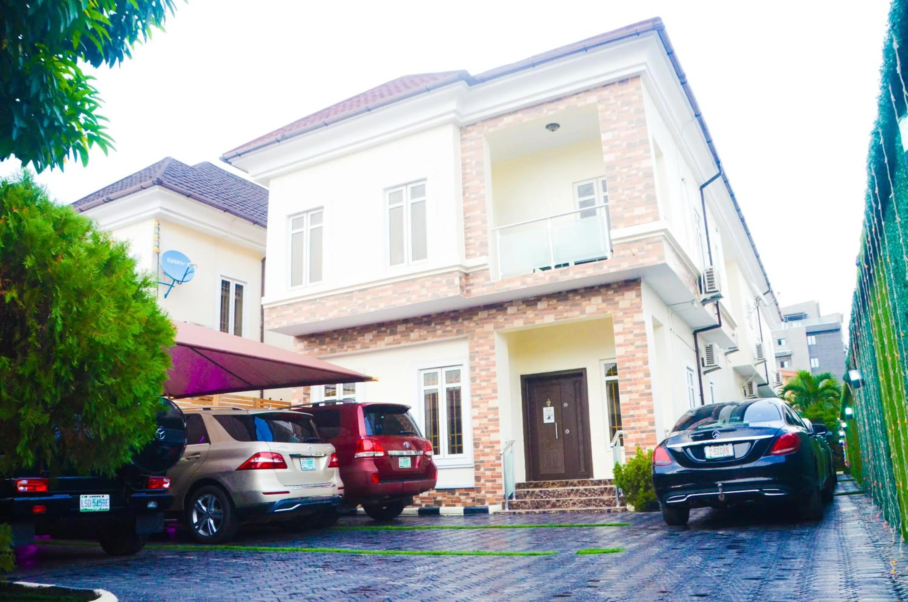 Property building in J Gibson Hotel