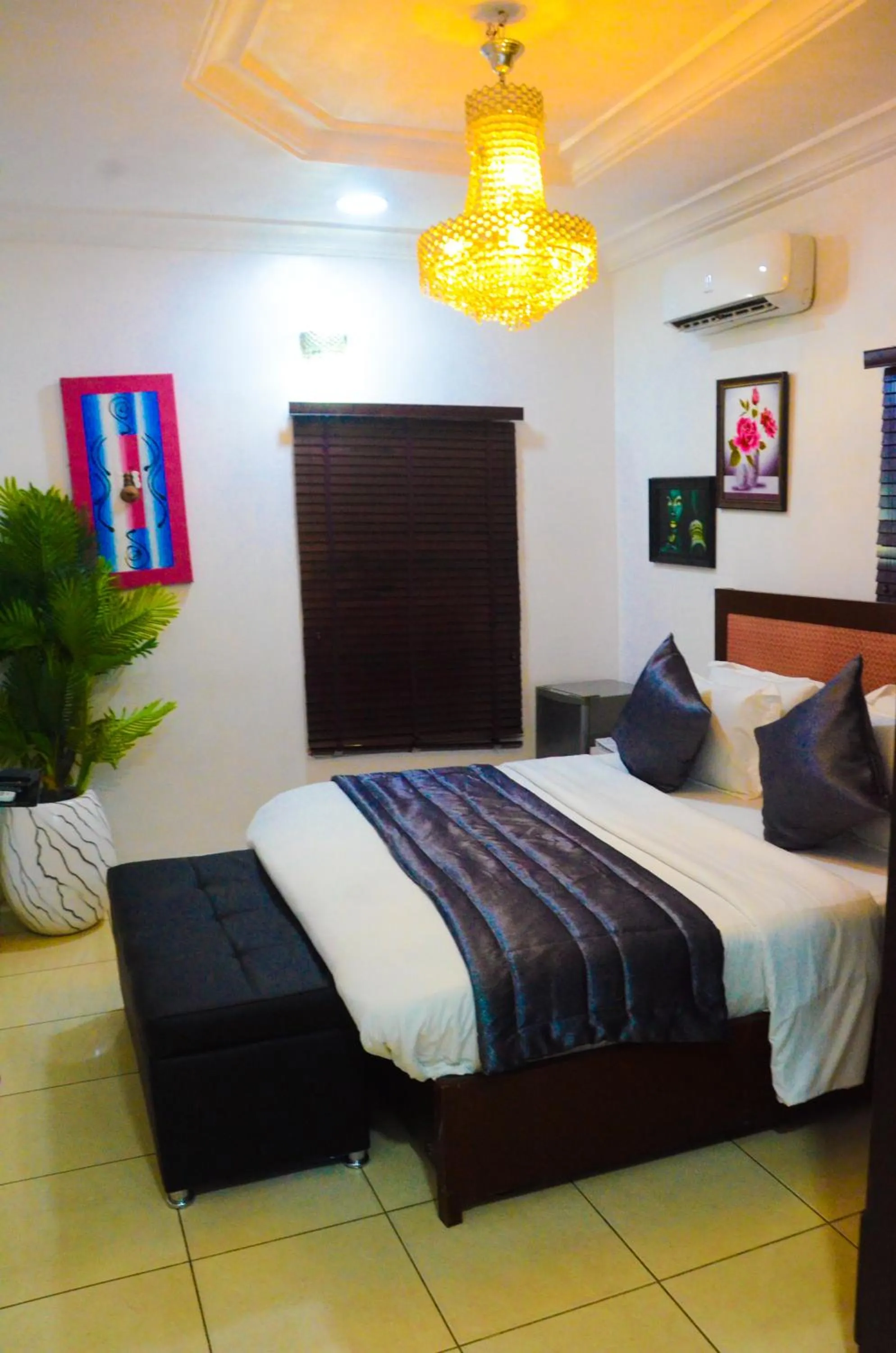 Bedroom, Bed in J Gibson Hotel