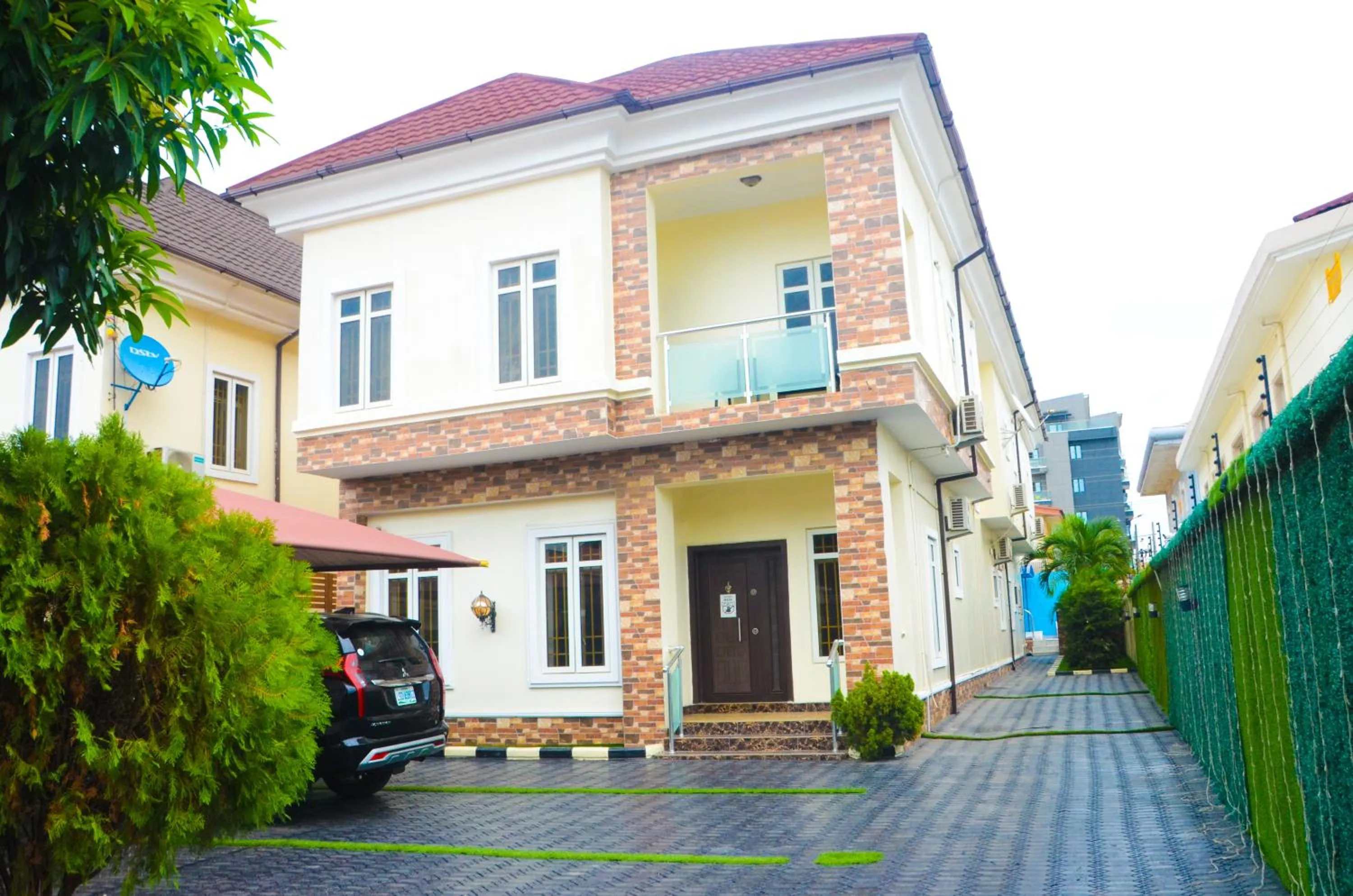 Property building in J Gibson Hotel