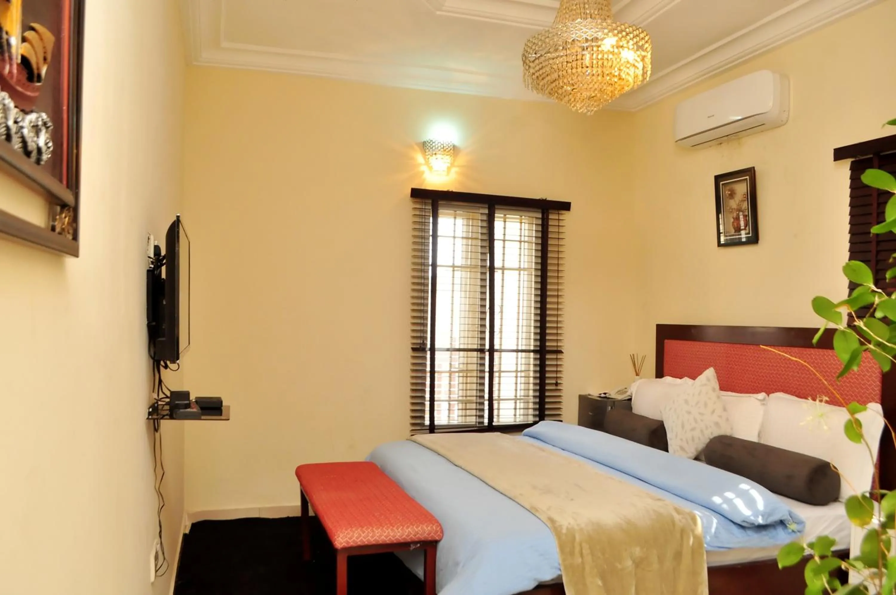 Bedroom, Bed in J Gibson Hotel