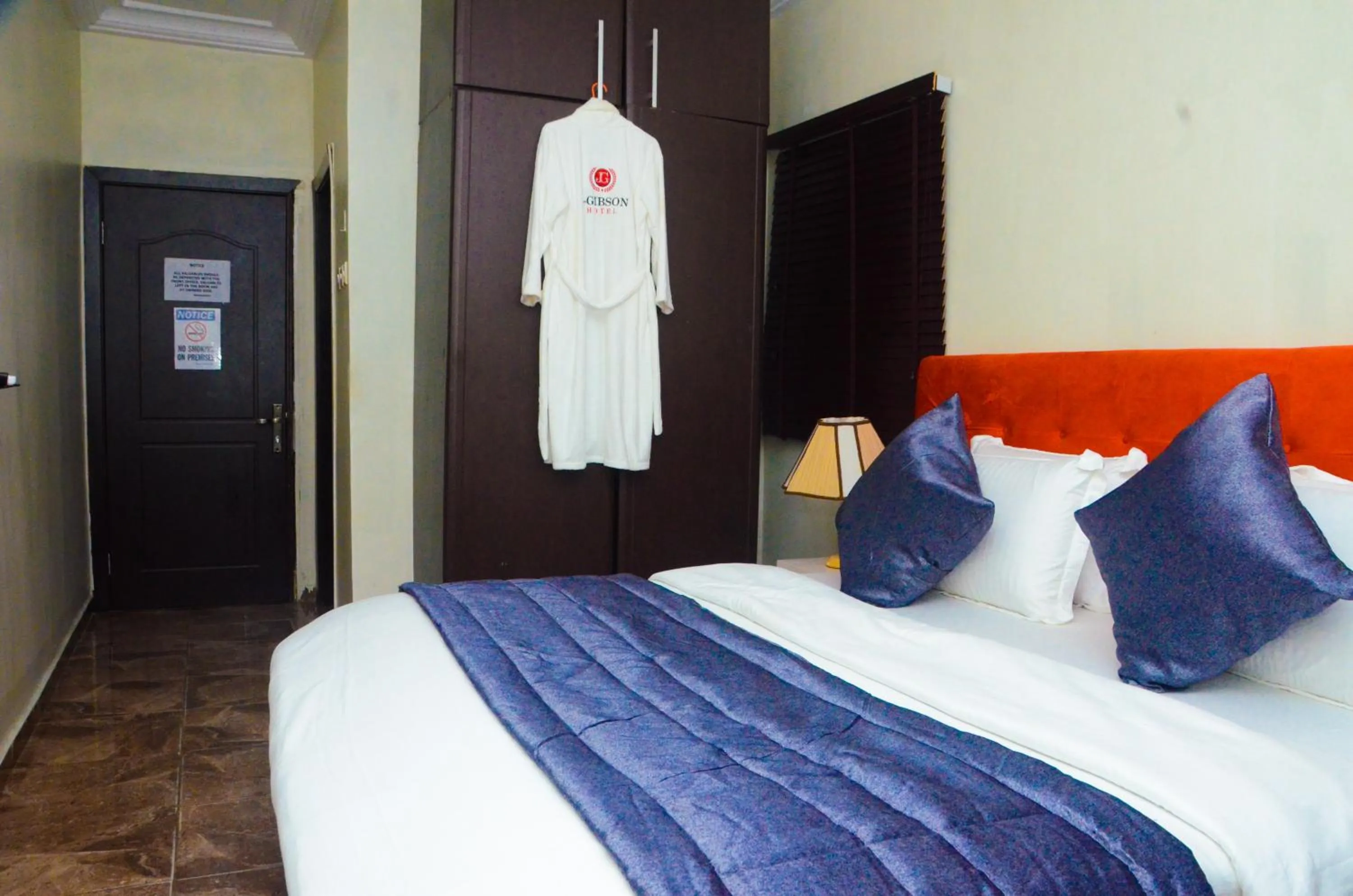 Bedroom, Bed in J Gibson Hotel