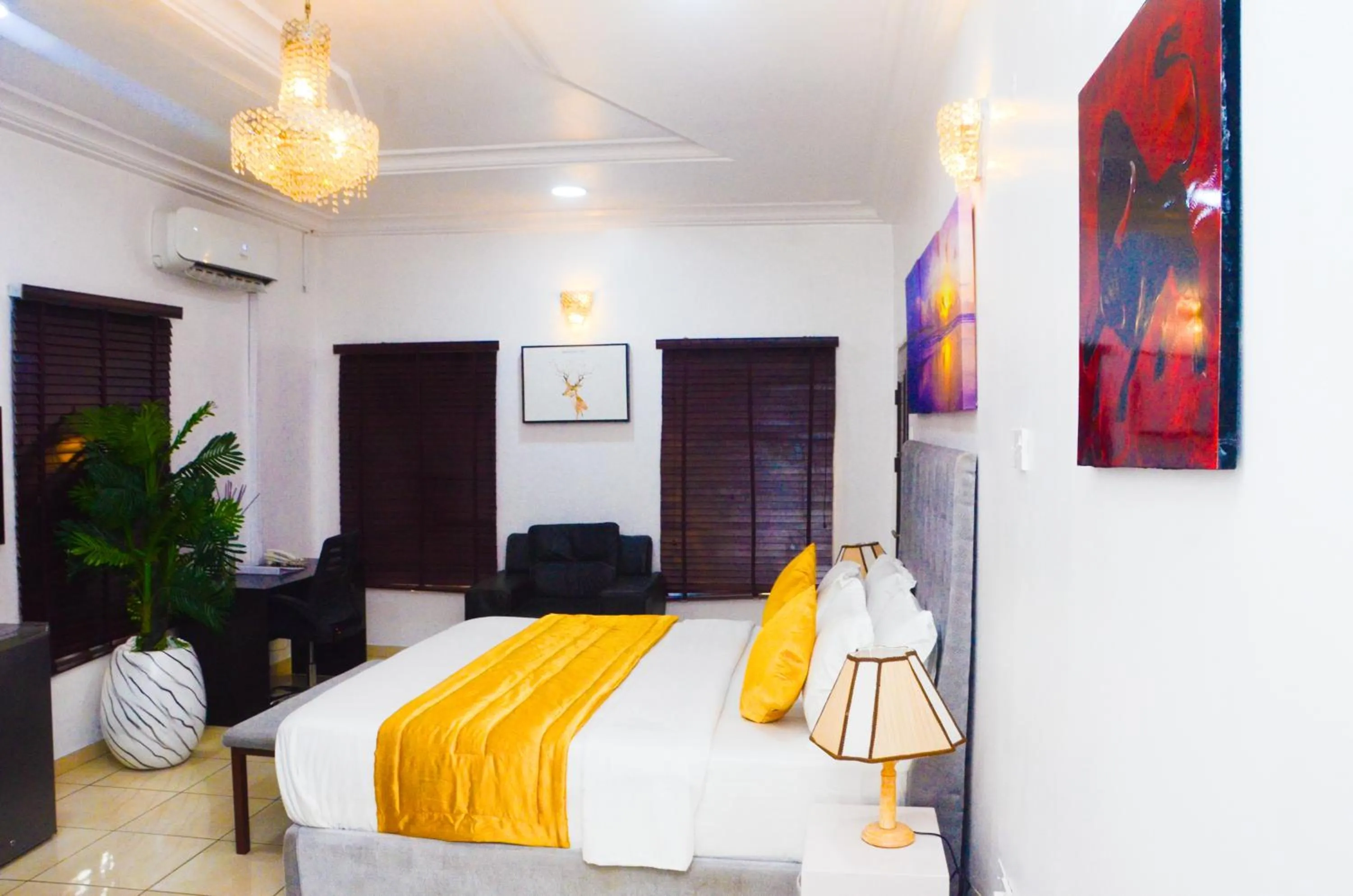 Photo of the whole room, Bed in J Gibson Hotel