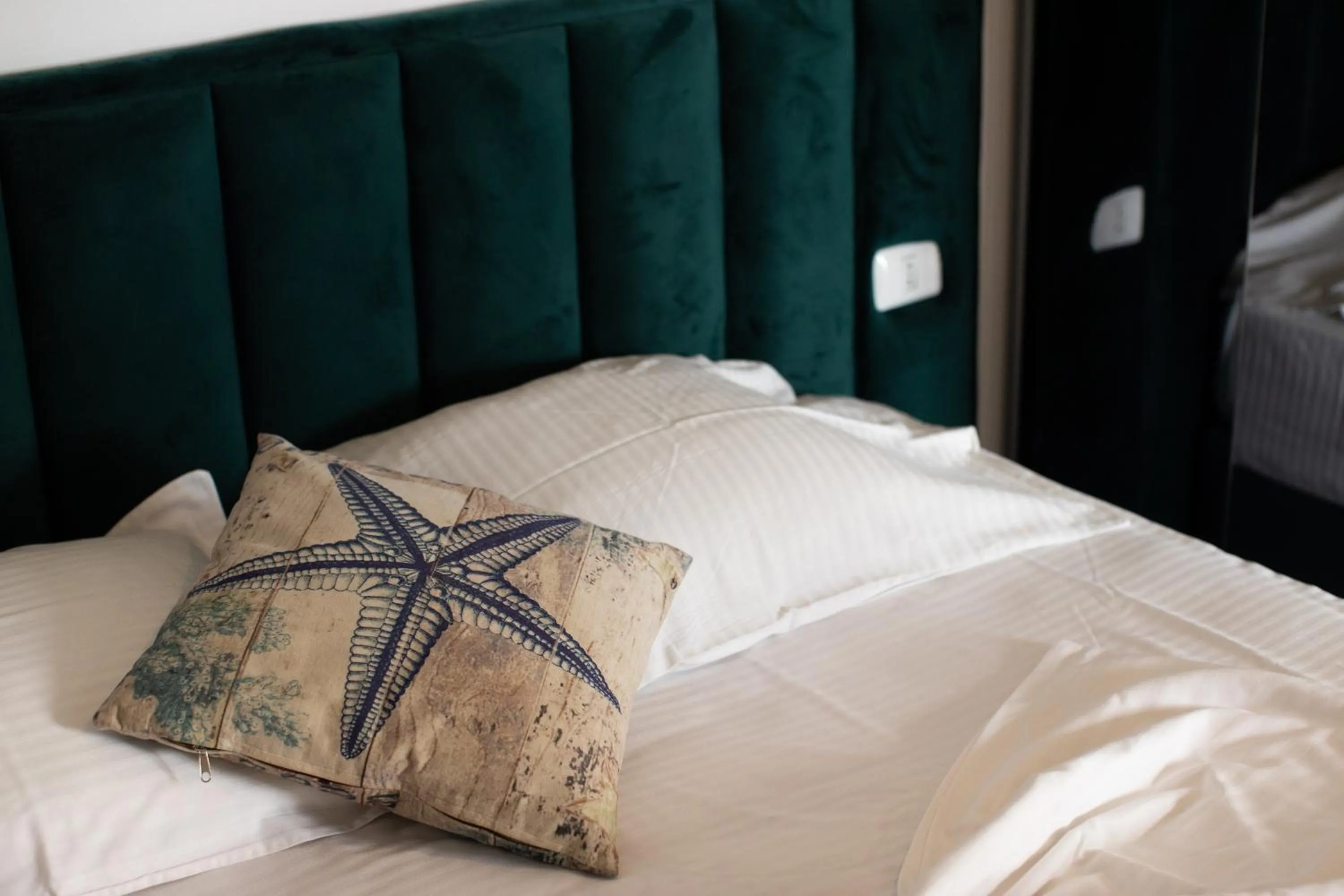 Photo of the whole room in VILA SANREMO