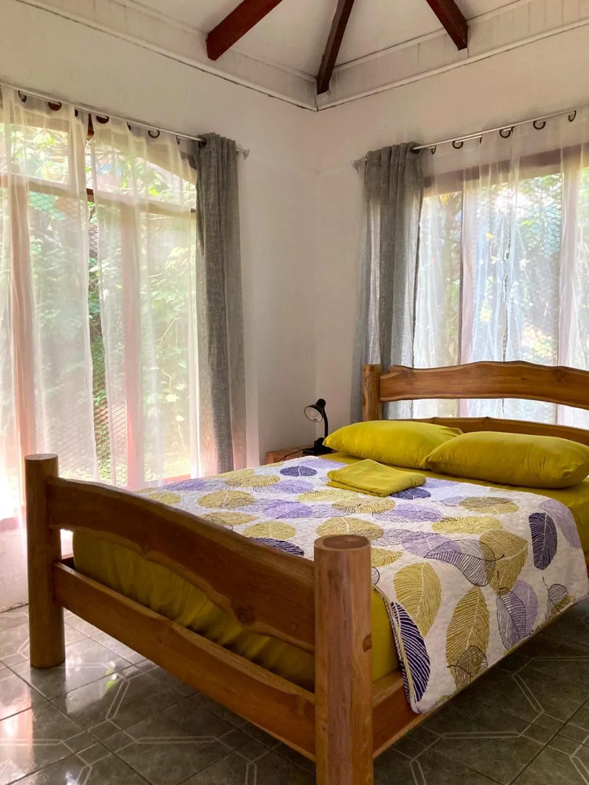 Bedroom, Bed in Corcovado & Drake Inn