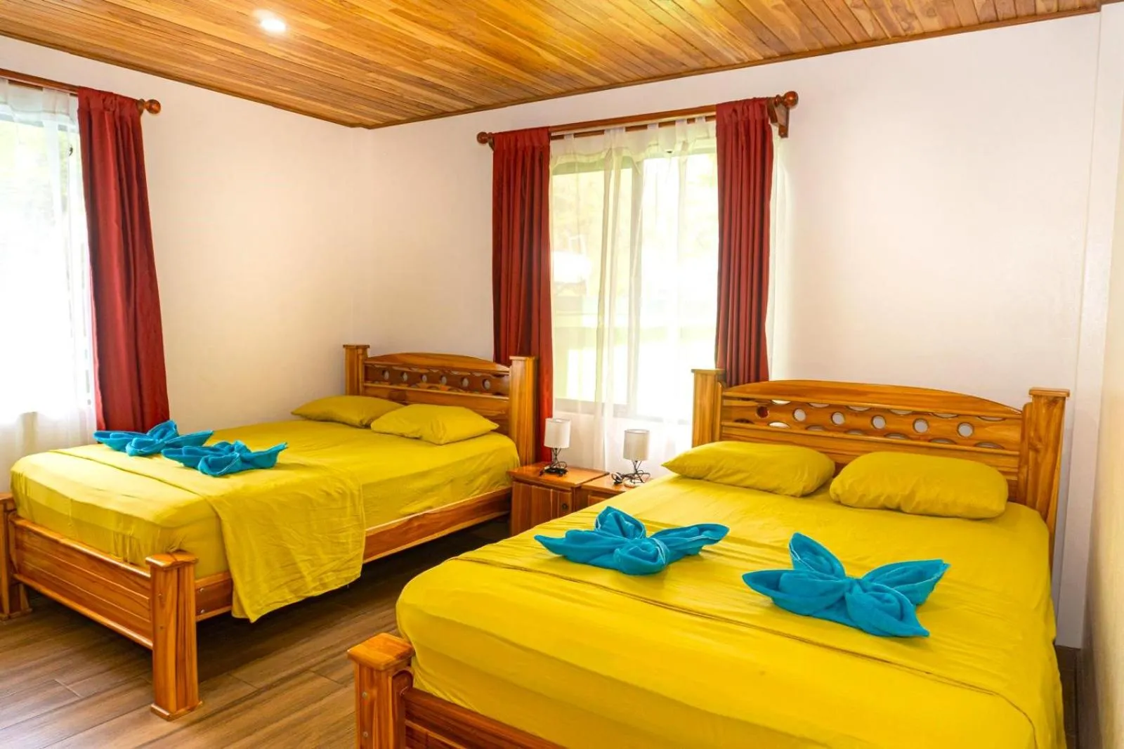 Bedroom, Bed in Corcovado & Drake Inn
