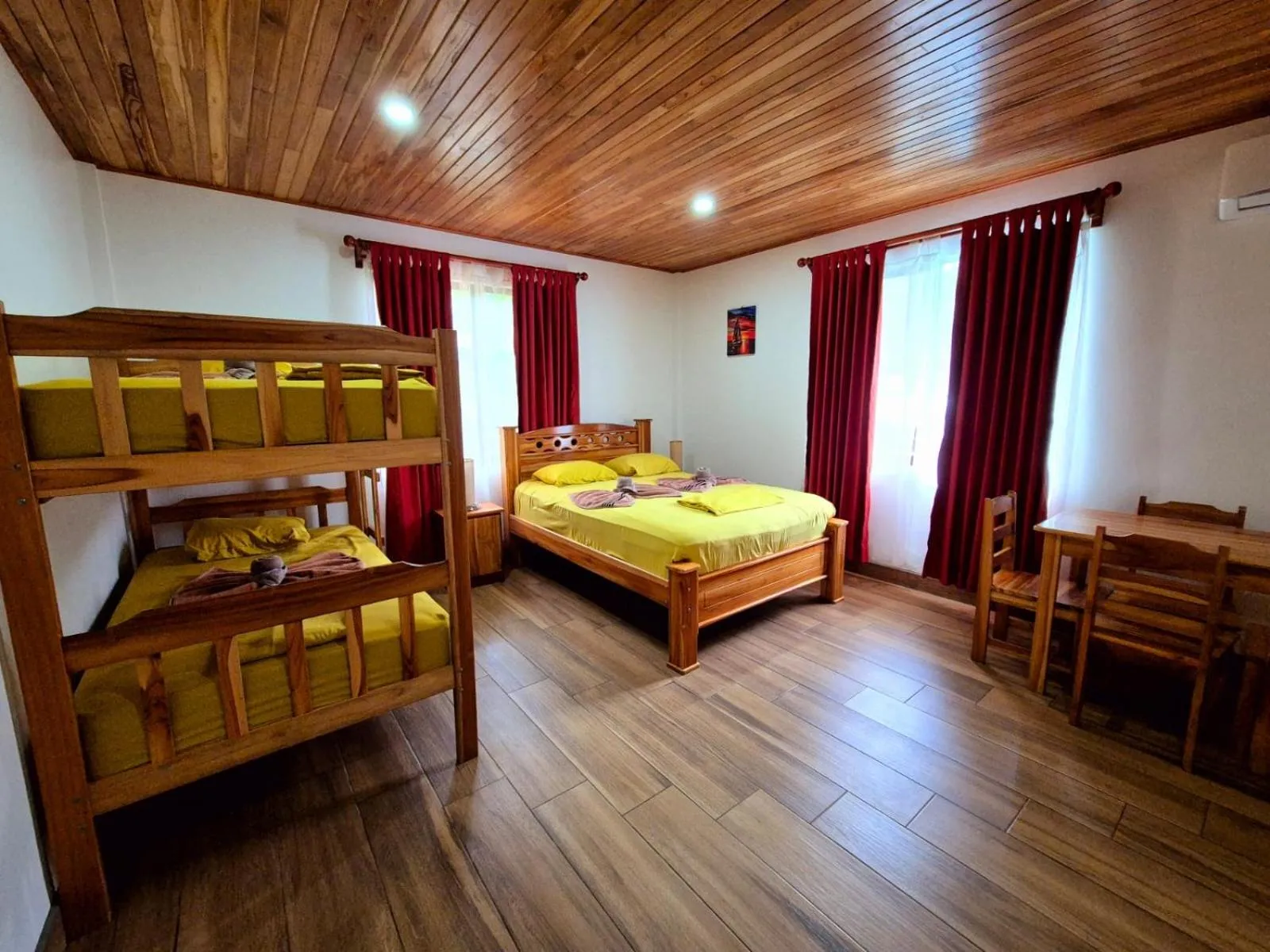 Bed in Corcovado & Drake Inn