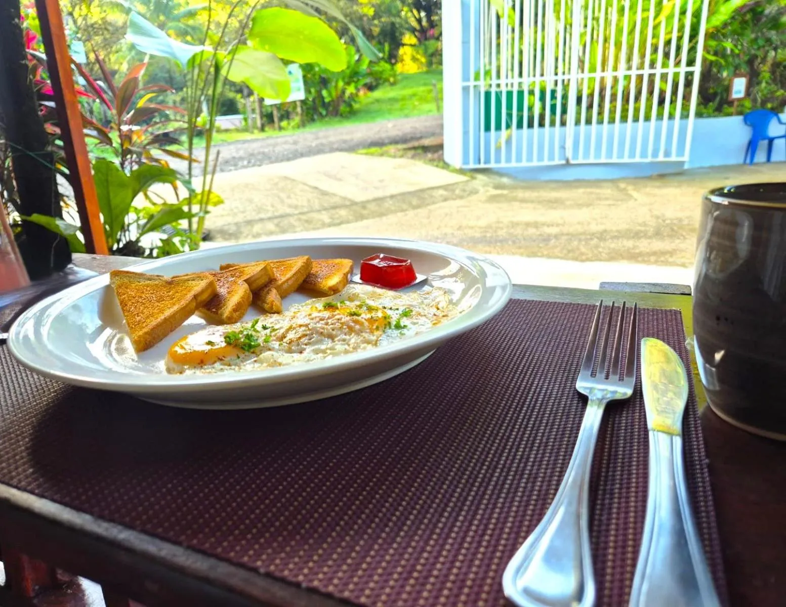 Breakfast in Corcovado & Drake Inn